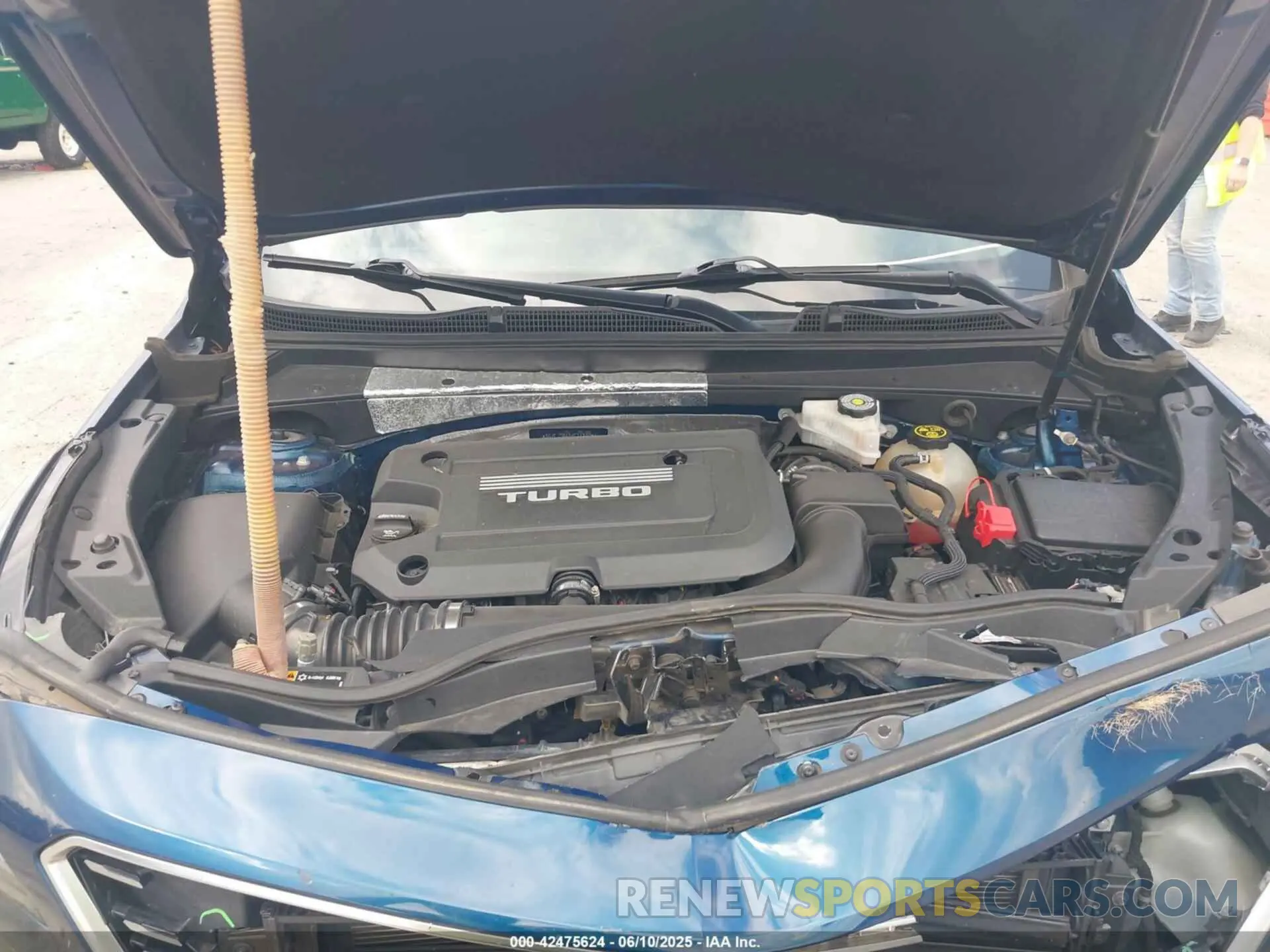 10 Photograph of a damaged car 1GYFZDR48KF148405 CADILLAC XT4 2019