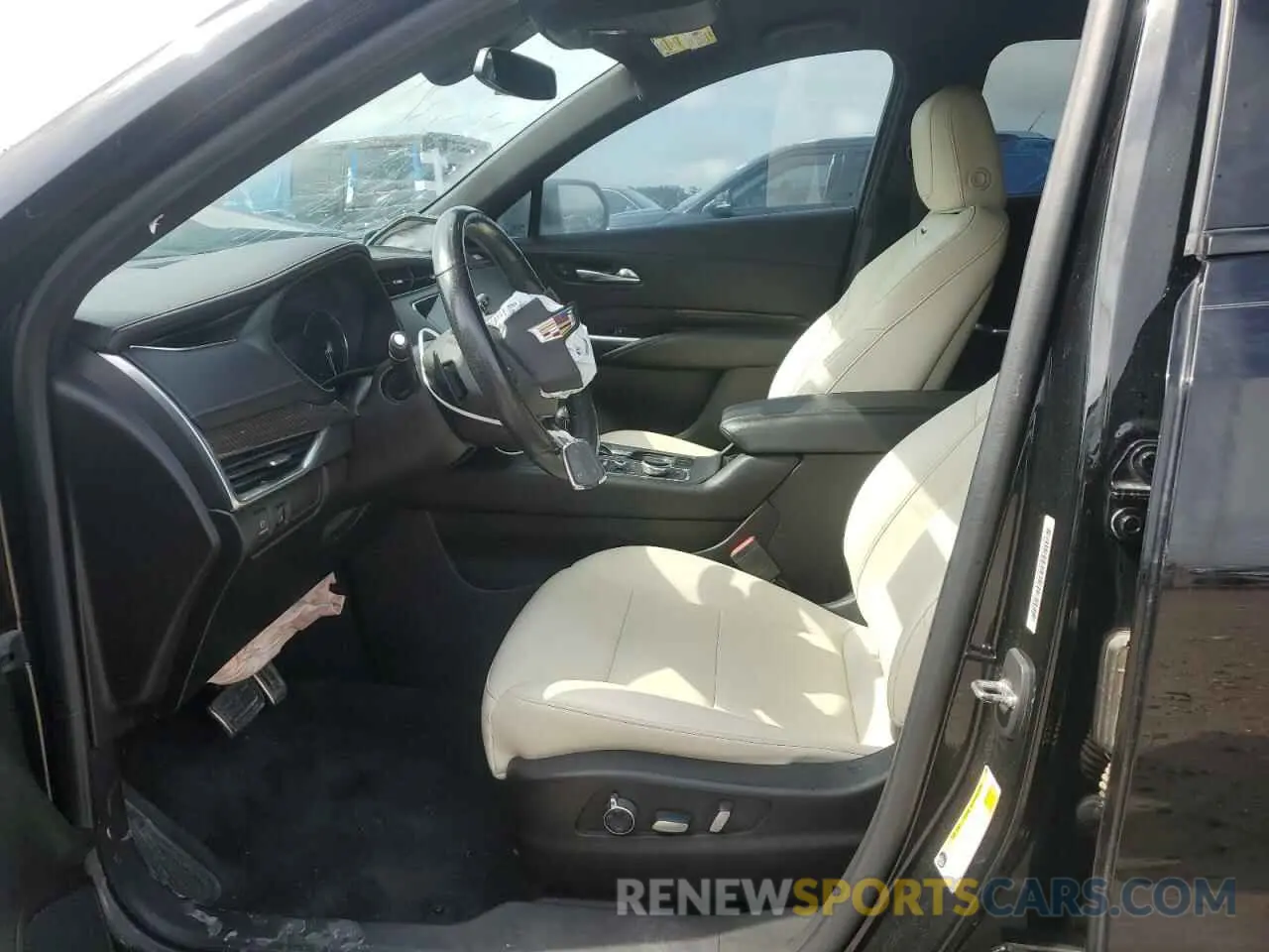 7 Photograph of a damaged car 1GYFZER43KF171712 CADILLAC XT4 2019