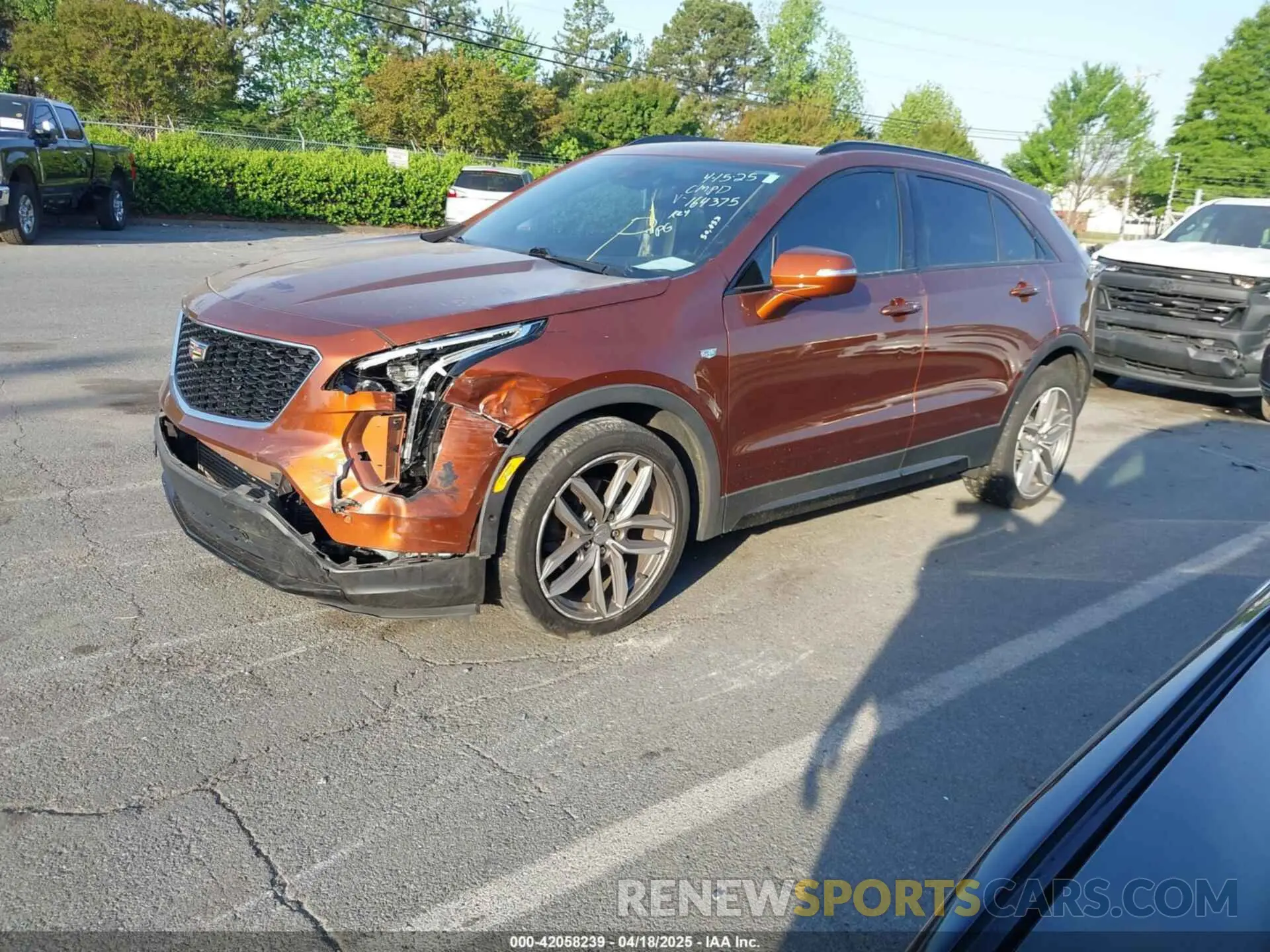 2 Фотография поврежденного автомобиля 1GYFZER49KF164375 CADILLAC XT4 2019