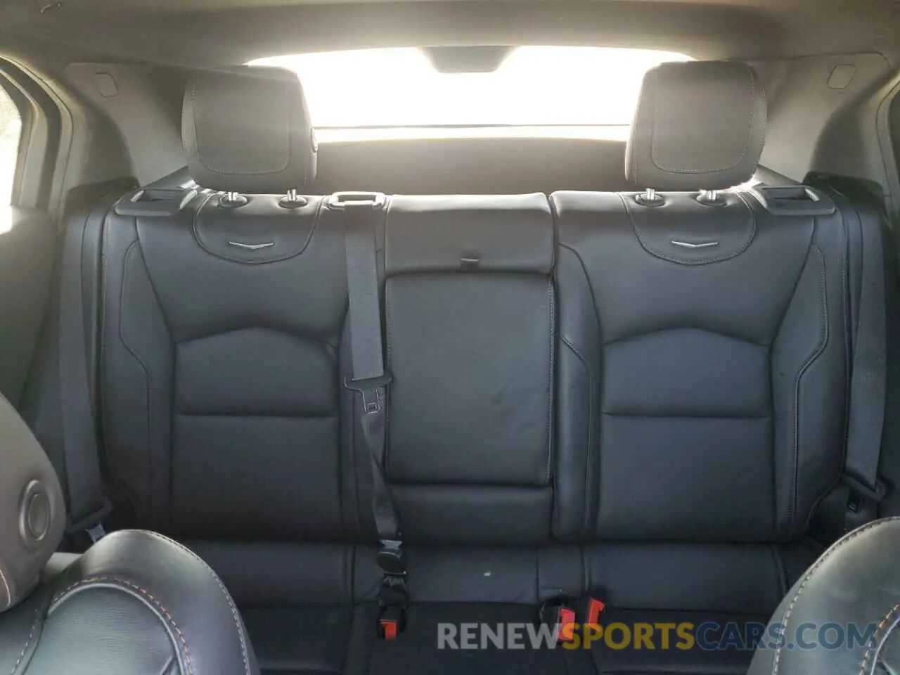 10 Фотография поврежденного автомобиля 1GYFZER49KF199403 CADILLAC XT4 2019