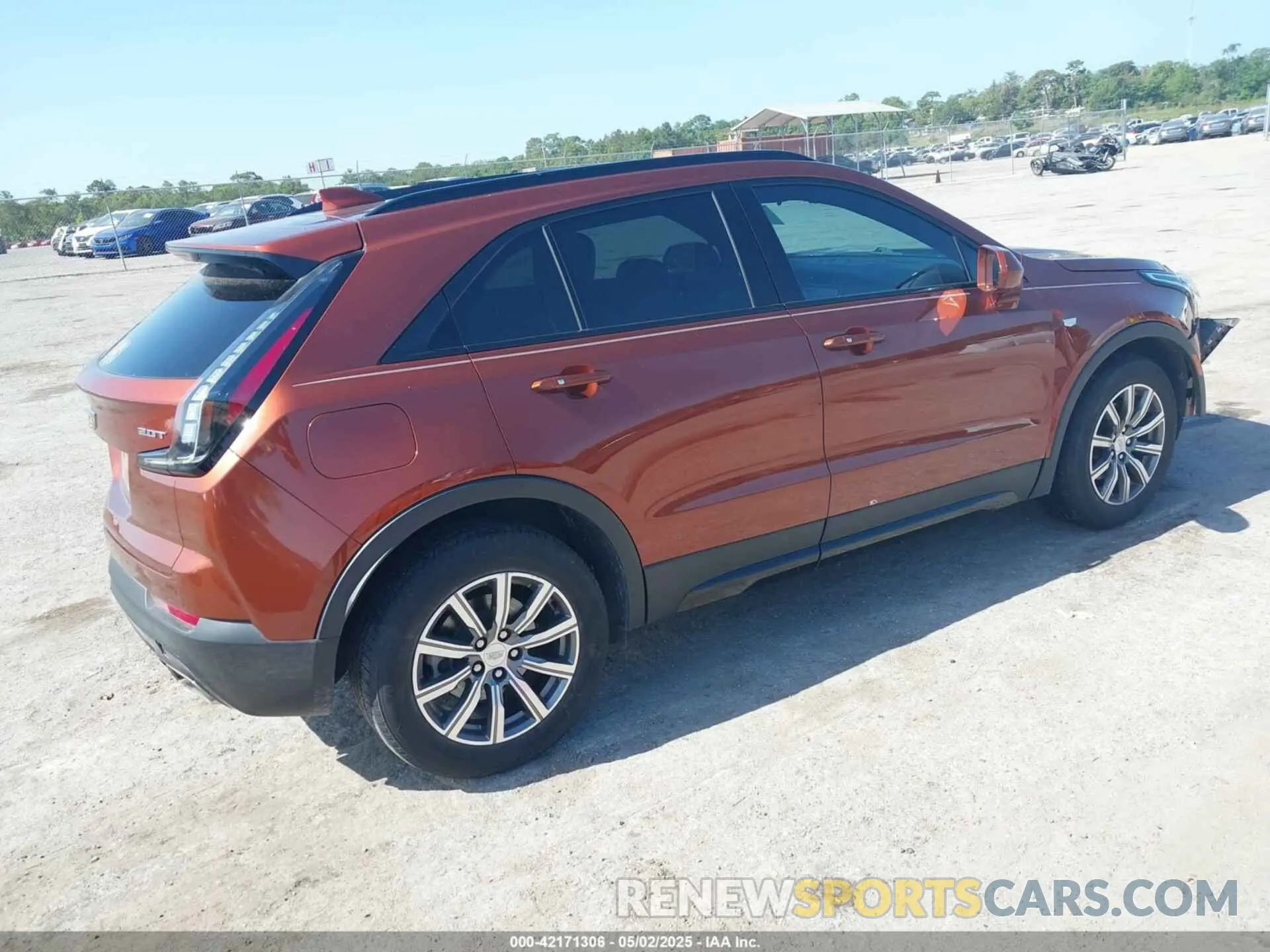4 Photograph of a damaged car 1GYFZER4XKF103780 CADILLAC XT4 2019