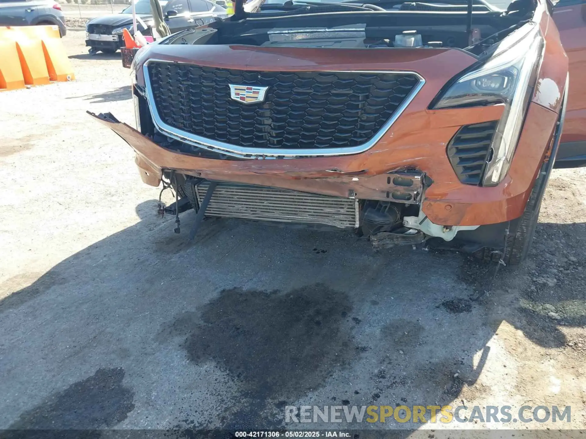 6 Photograph of a damaged car 1GYFZER4XKF103780 CADILLAC XT4 2019