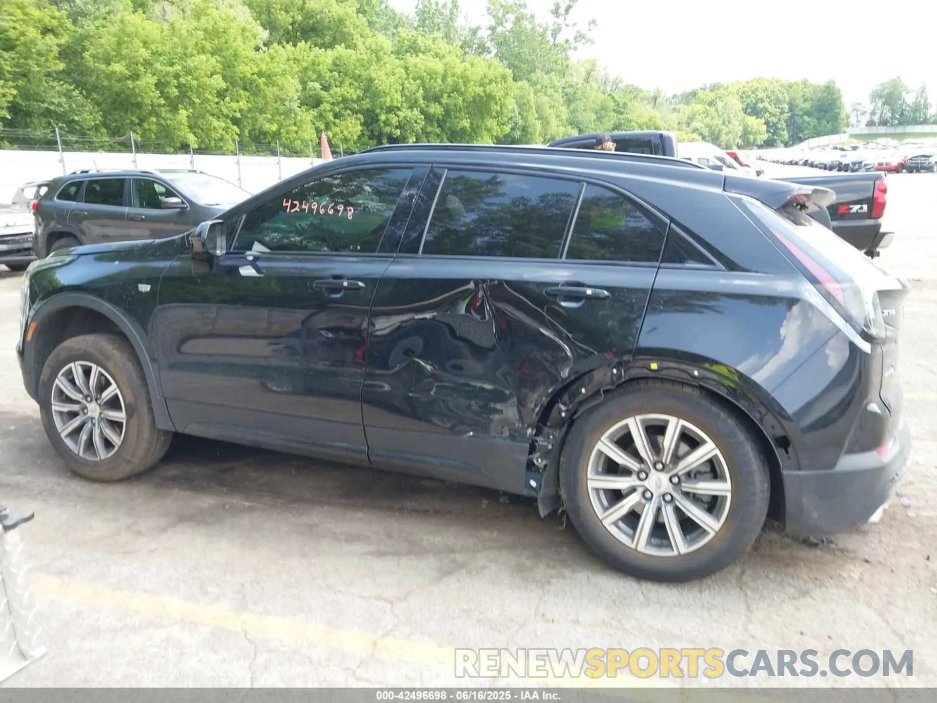 13 Фотография поврежденного автомобиля 1GYFZFR44KF140894 CADILLAC XT4 2019