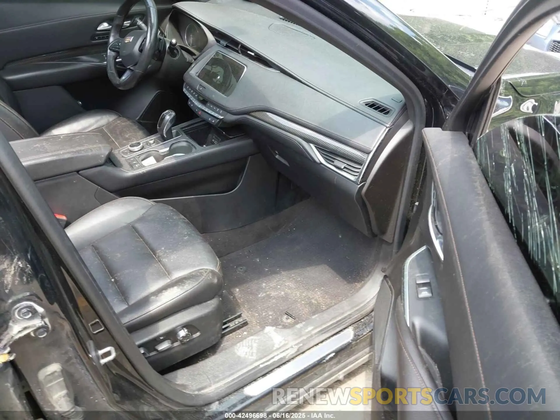 5 Фотография поврежденного автомобиля 1GYFZFR44KF140894 CADILLAC XT4 2019