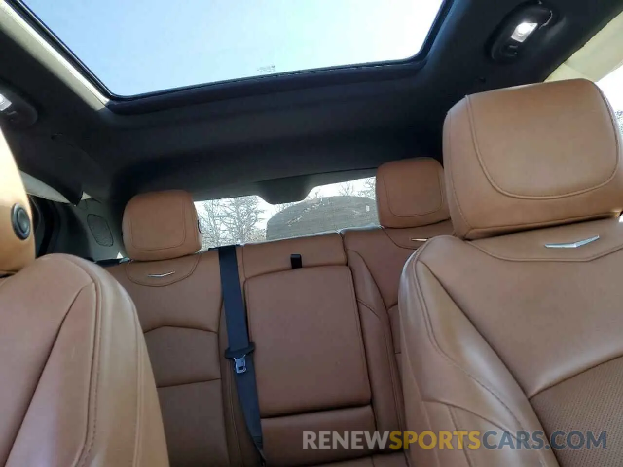 10 Photograph of a damaged car 1GYFZFR44KF170414 CADILLAC XT4 2019