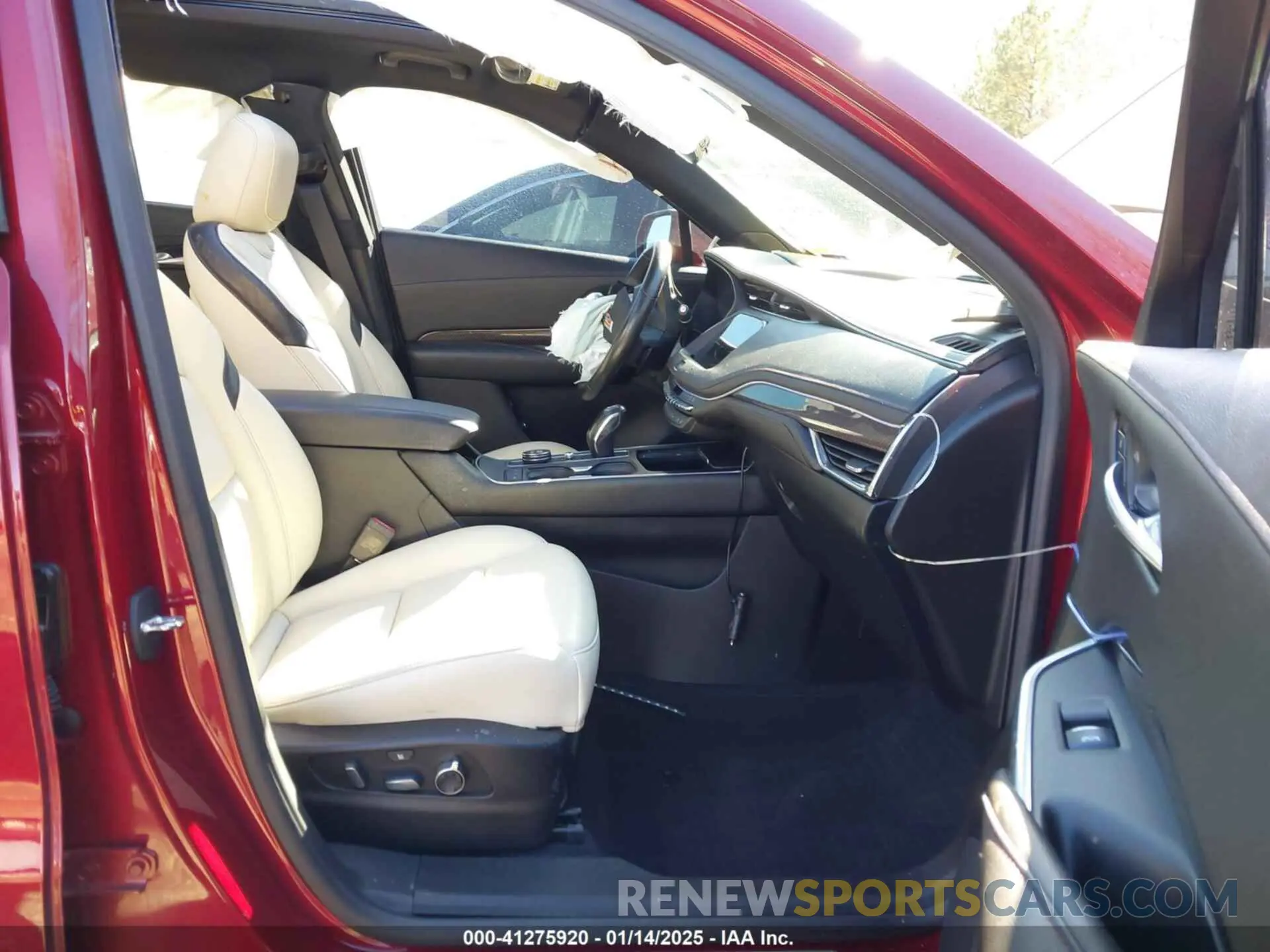 5 Photograph of a damaged car 1GYFZFR45KF166758 CADILLAC XT4 2019