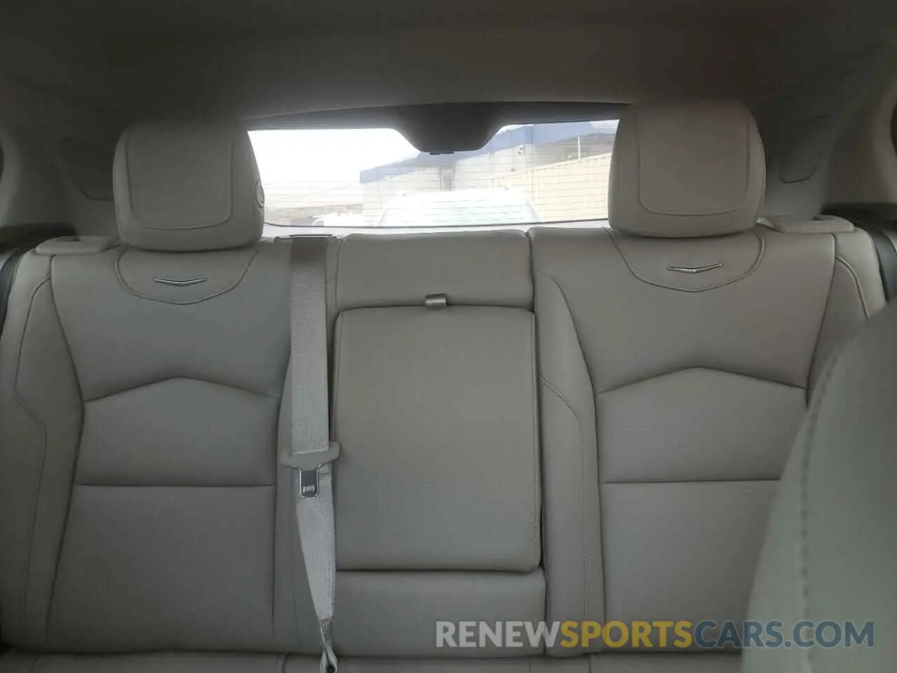 10 Photograph of a damaged car 1GYAZAR46LF070460 CADILLAC XT4 2020