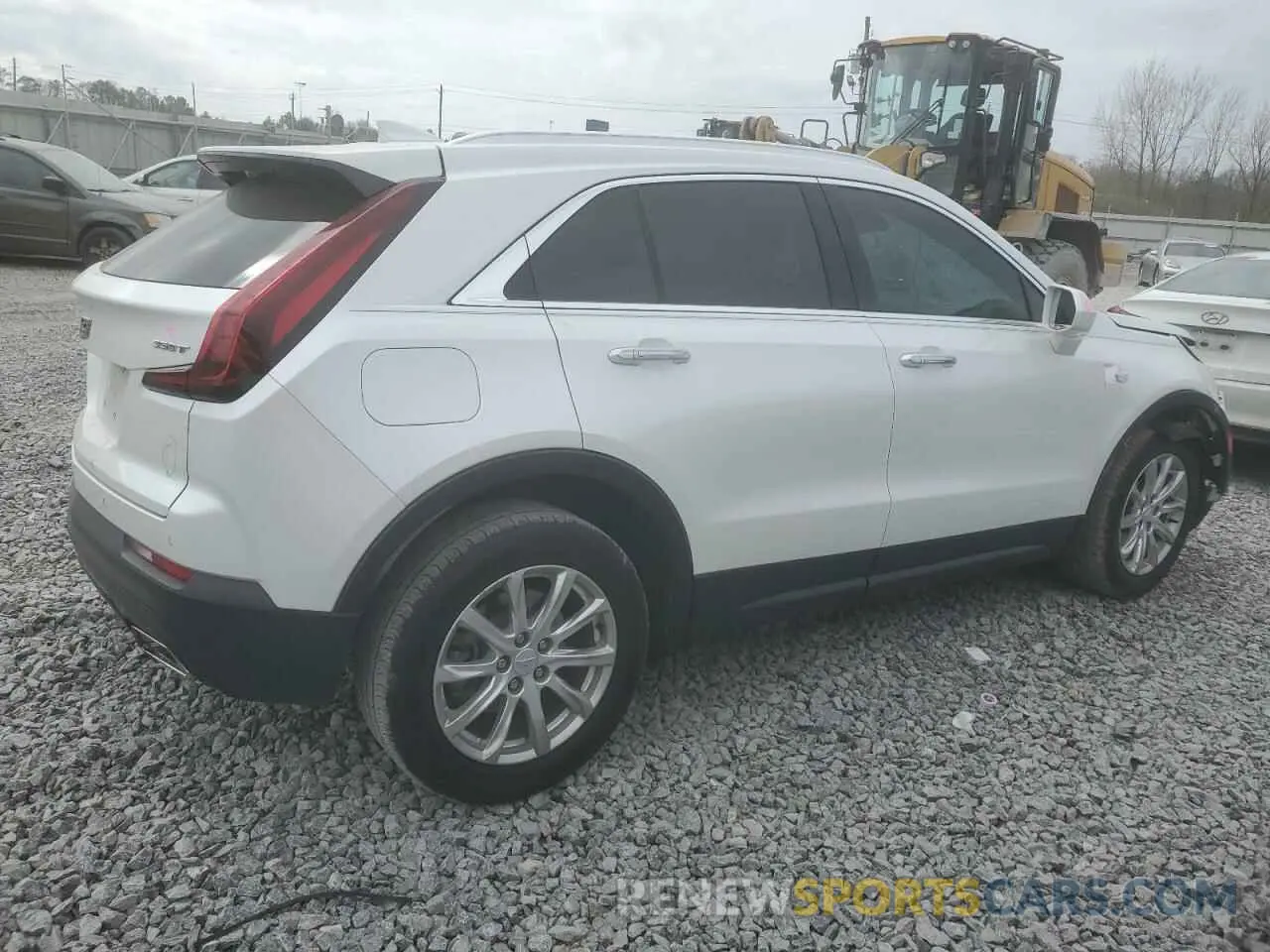 3 Photograph of a damaged car 1GYAZAR46LF070460 CADILLAC XT4 2020