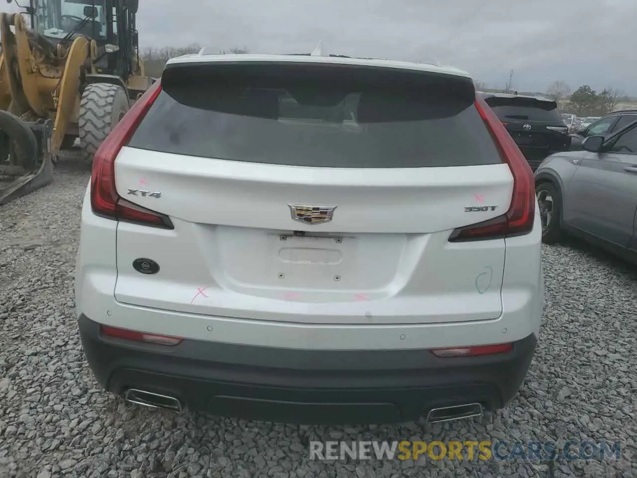 6 Photograph of a damaged car 1GYAZAR46LF070460 CADILLAC XT4 2020