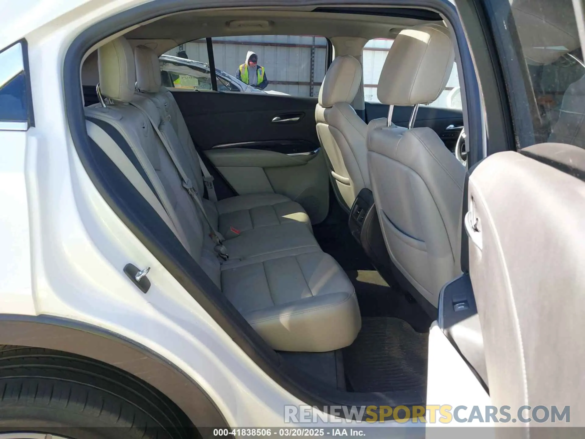 8 Фотография поврежденного автомобиля 1GYFZCR41LF115094 CADILLAC XT4 2020