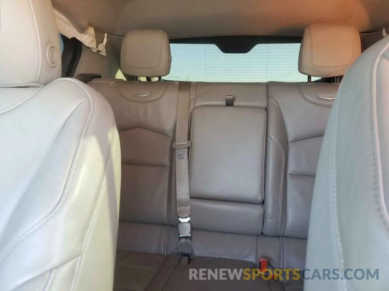 10 Фотография поврежденного автомобиля 1GYFZCR44LF099246 CADILLAC XT4 2020
