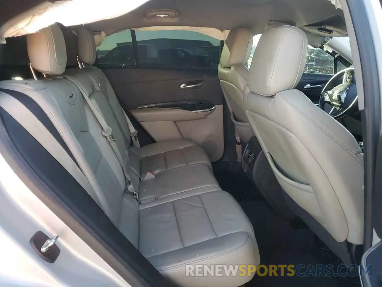 11 Фотография поврежденного автомобиля 1GYFZCR44LF099246 CADILLAC XT4 2020