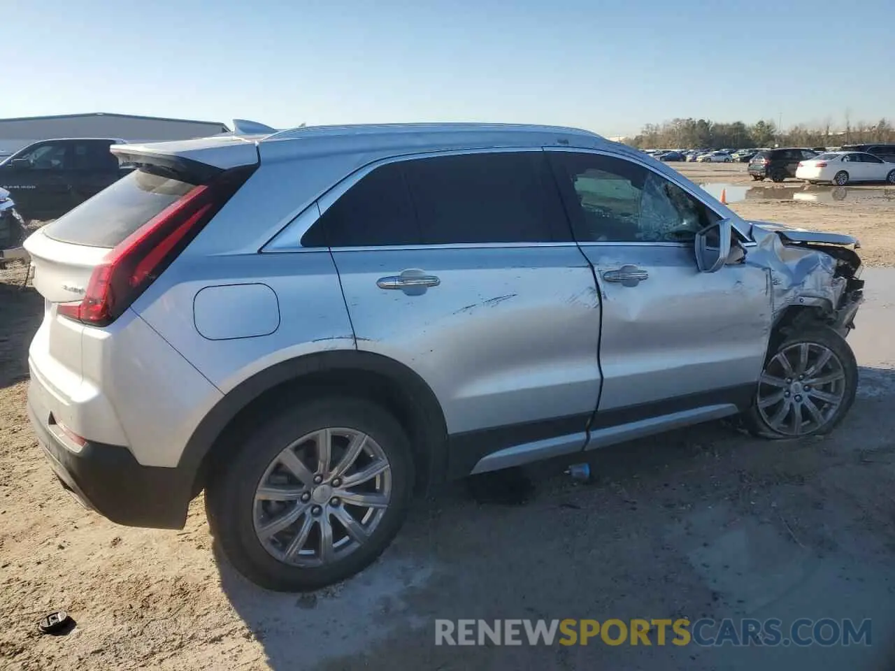 3 Фотография поврежденного автомобиля 1GYFZCR44LF099246 CADILLAC XT4 2020