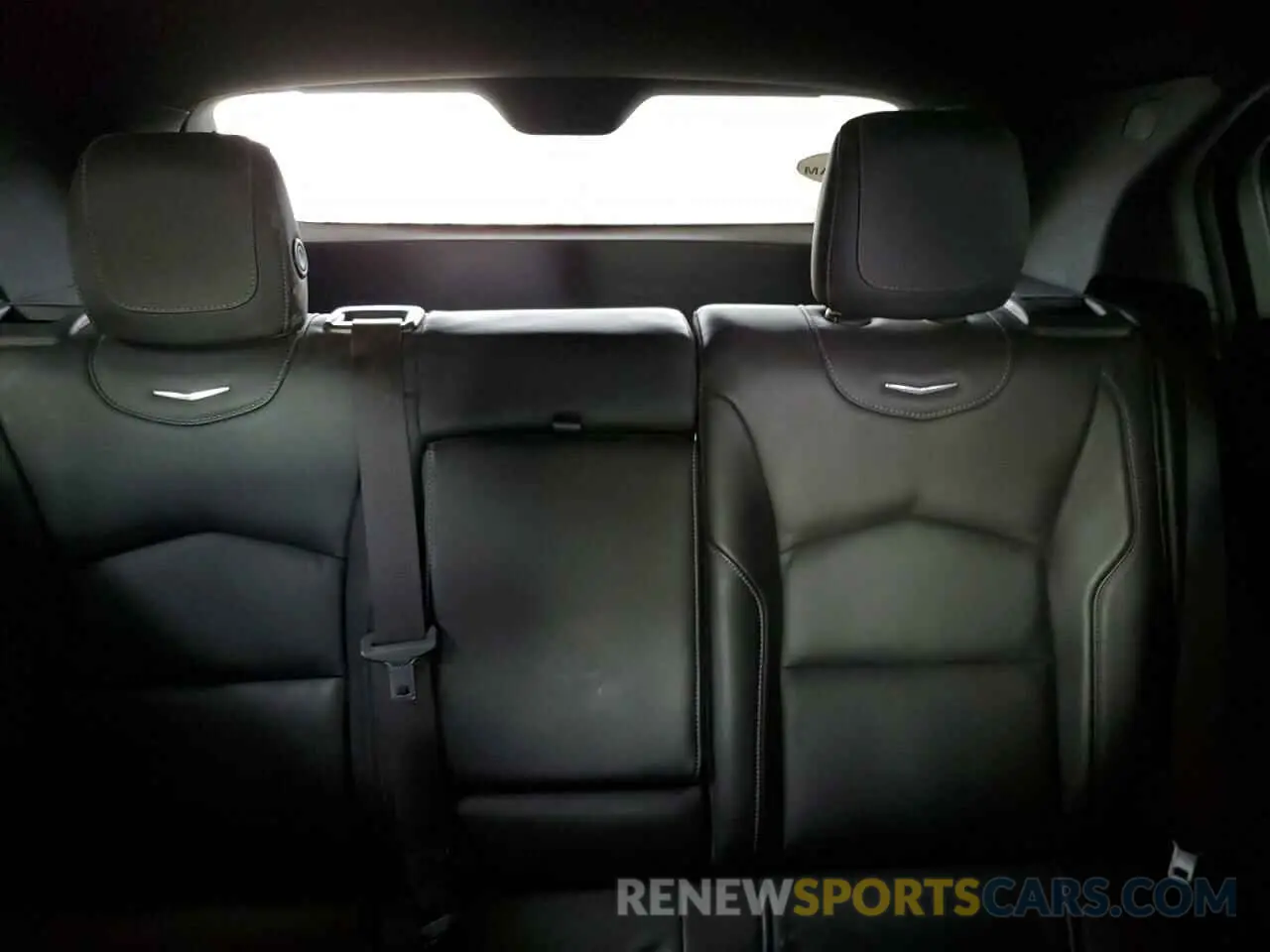 10 Photograph of a damaged car 1GYFZCR47LF112796 CADILLAC XT4 2020