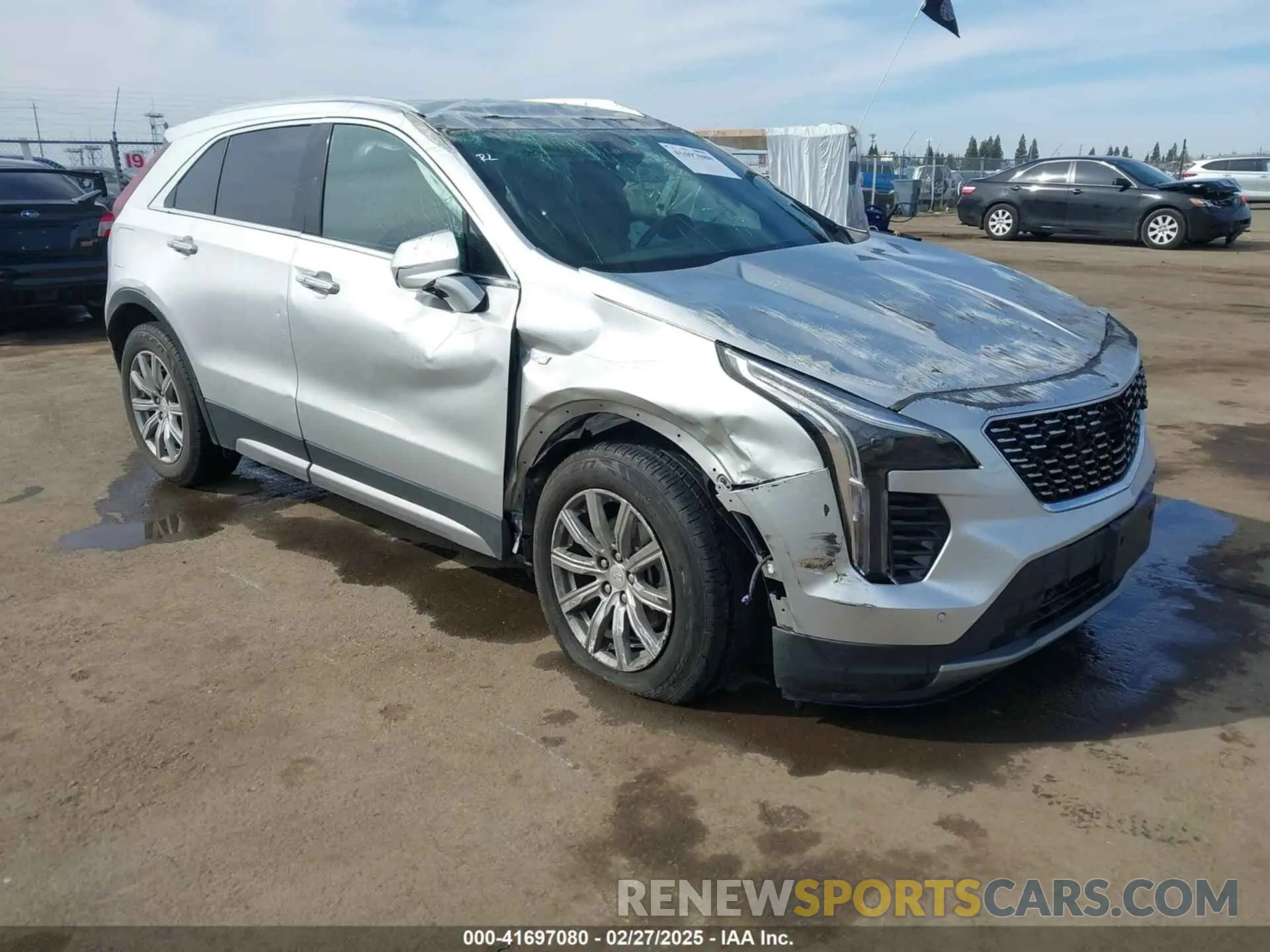 1 Photograph of a damaged car 1GYFZCR48LF037235 CADILLAC XT4 2020