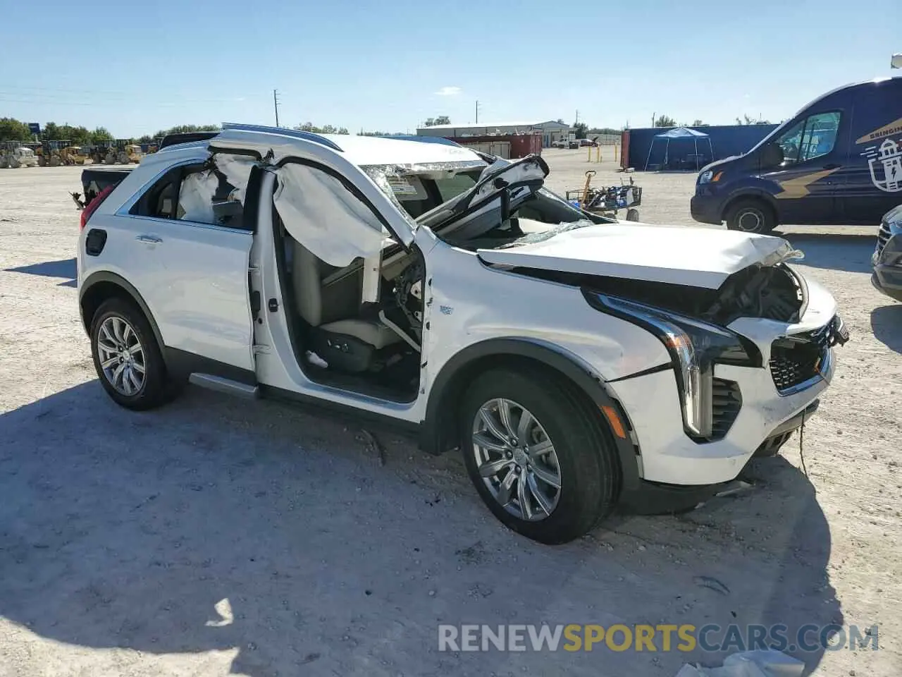 4 Photograph of a damaged car 1GYFZCR48LF128683 CADILLAC XT4 2020