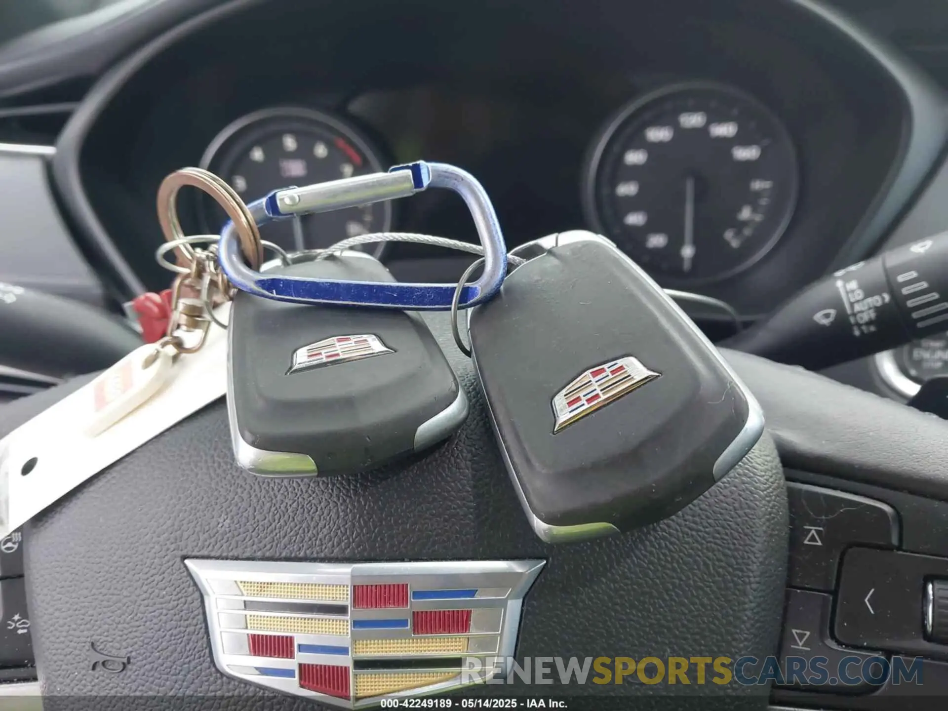 11 Photograph of a damaged car 1GYFZCR49LF049541 CADILLAC XT4 2020