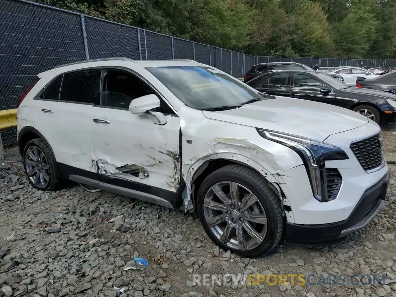 4 Photograph of a damaged car 1GYFZDR40LF086211 CADILLAC XT4 2020