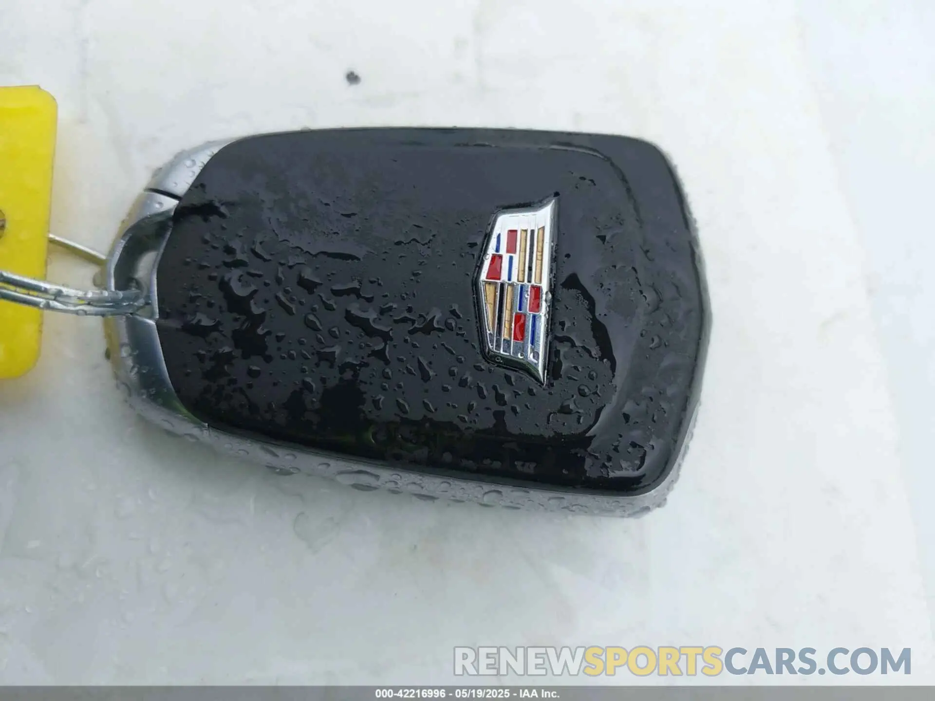 11 Photograph of a damaged car 1GYFZDR45LF049638 CADILLAC XT4 2020