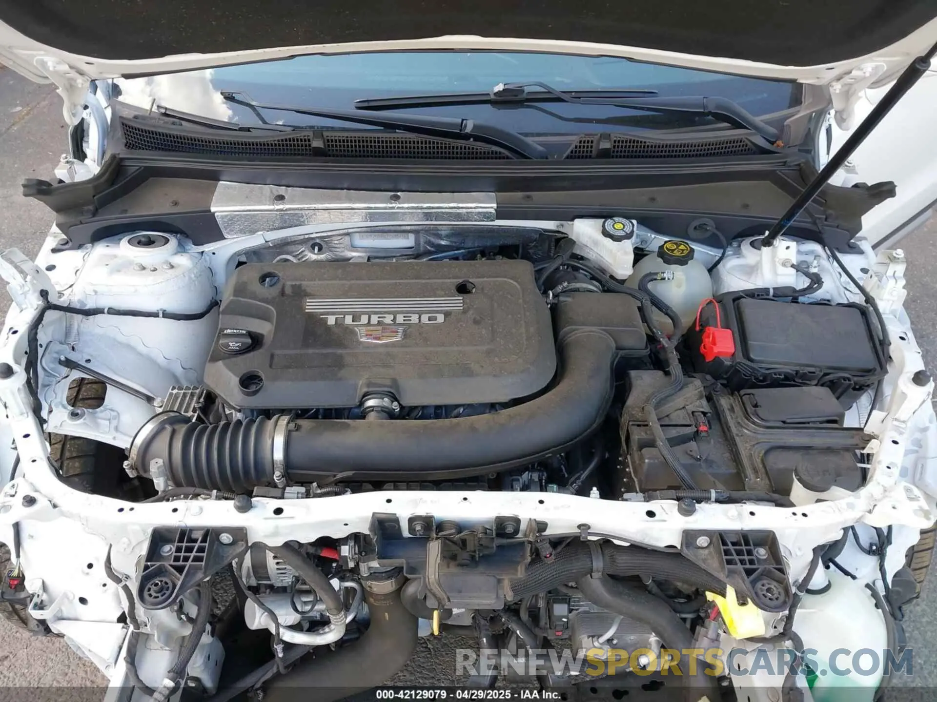 10 Фотография поврежденного автомобиля 1GYFZDR45LF064043 CADILLAC XT4 2020