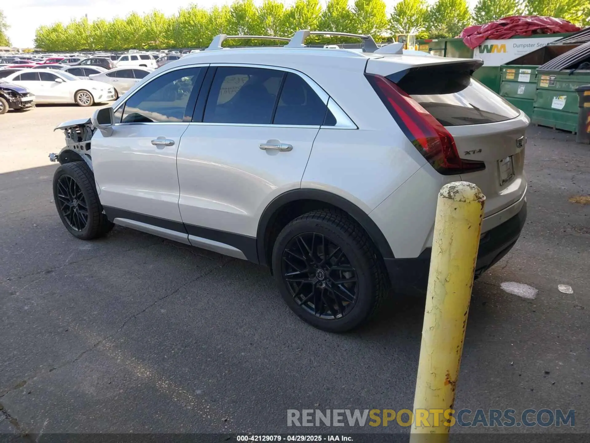 3 Фотография поврежденного автомобиля 1GYFZDR45LF064043 CADILLAC XT4 2020
