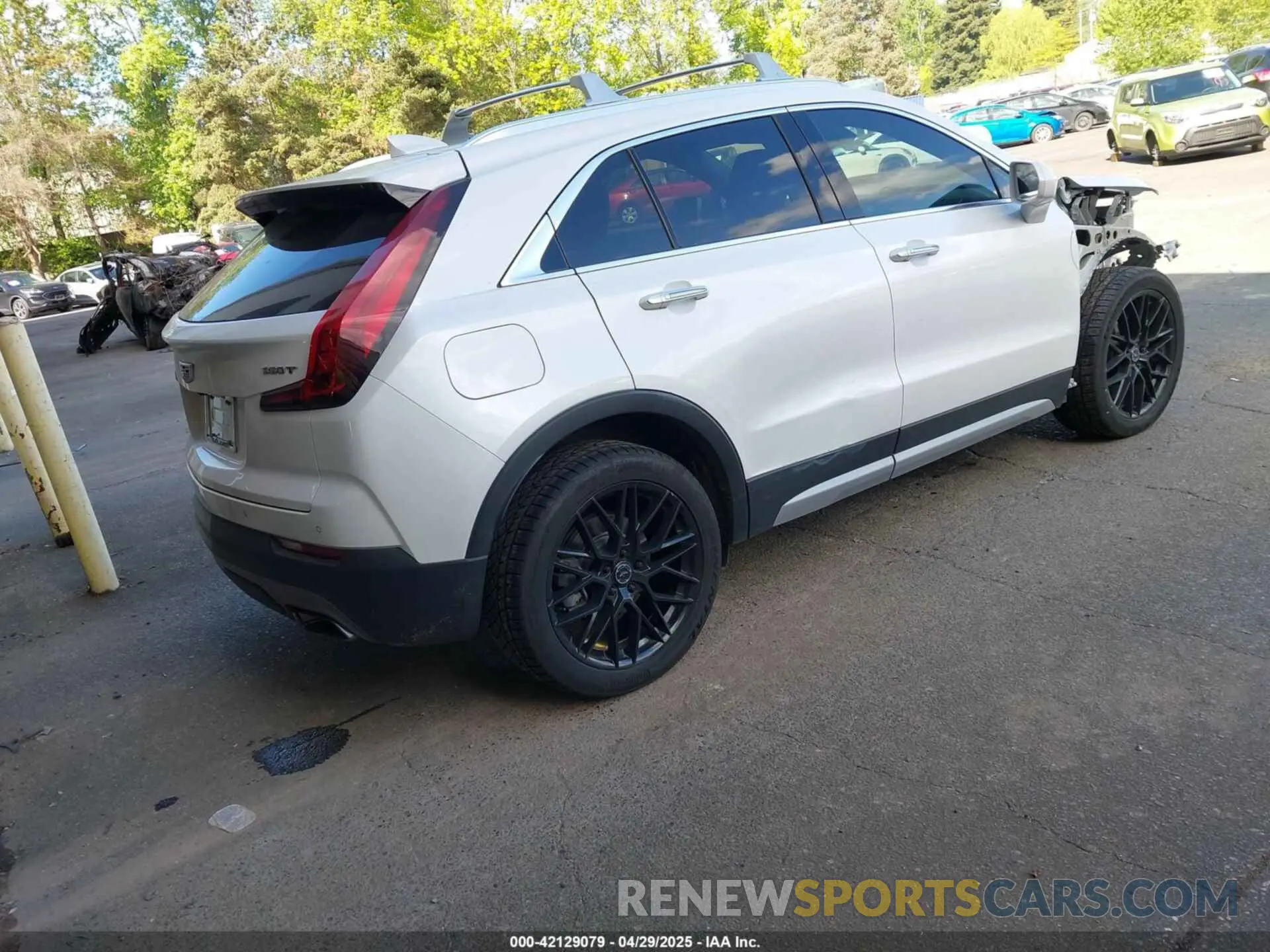 4 Фотография поврежденного автомобиля 1GYFZDR45LF064043 CADILLAC XT4 2020