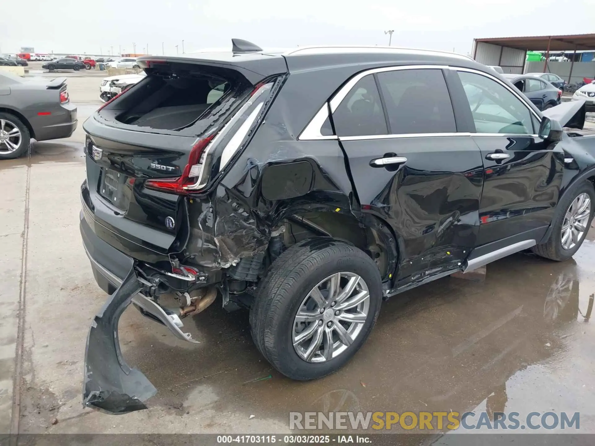 17 Photograph of a damaged car 1GYFZDR47LF122394 CADILLAC XT4 2020