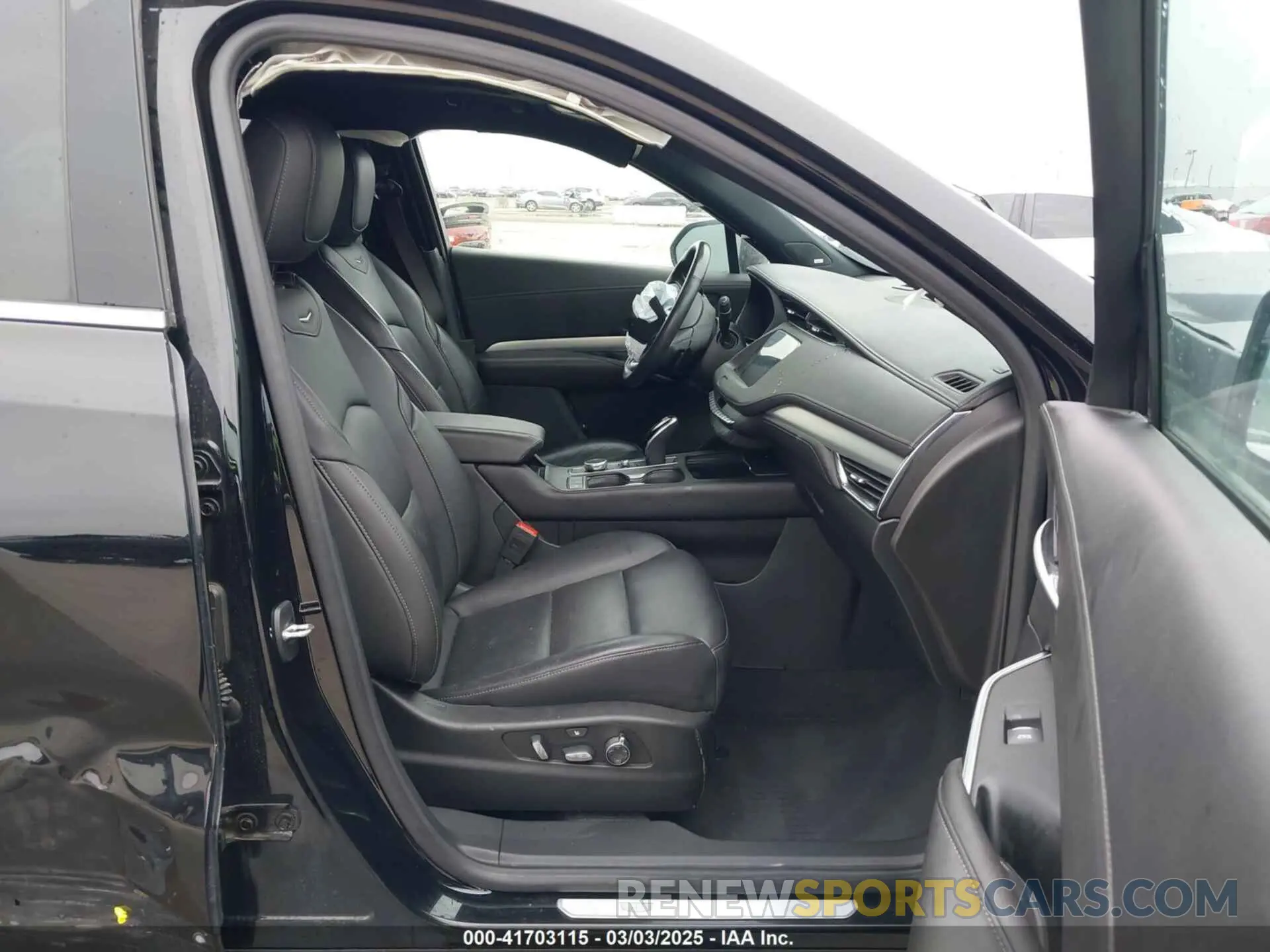 5 Photograph of a damaged car 1GYFZDR47LF122394 CADILLAC XT4 2020