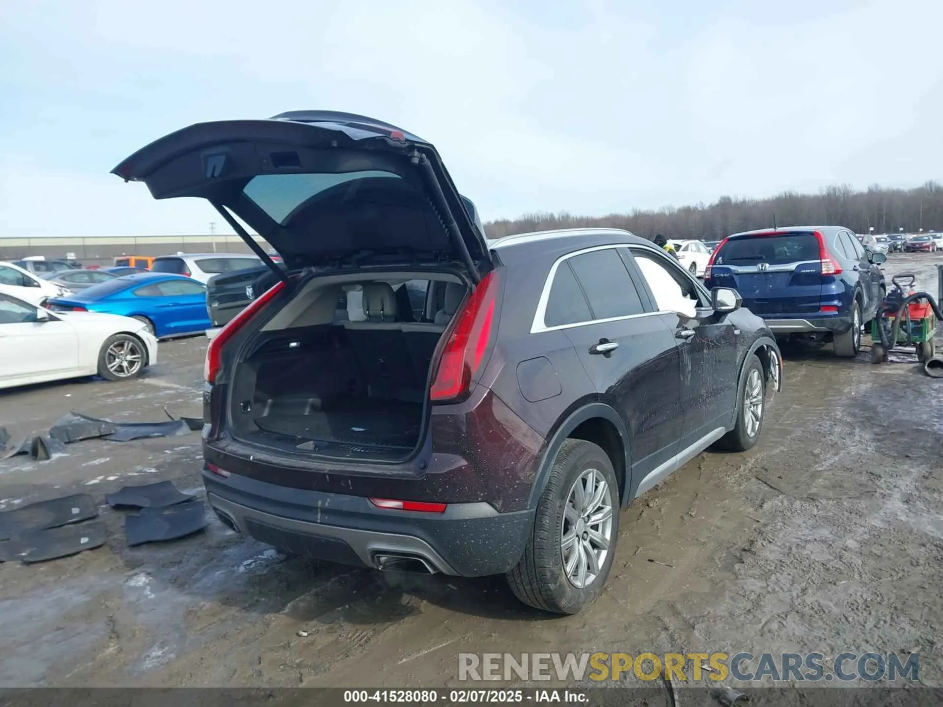 4 Фотография поврежденного автомобиля 1GYFZDR4XLF085471 CADILLAC XT4 2020