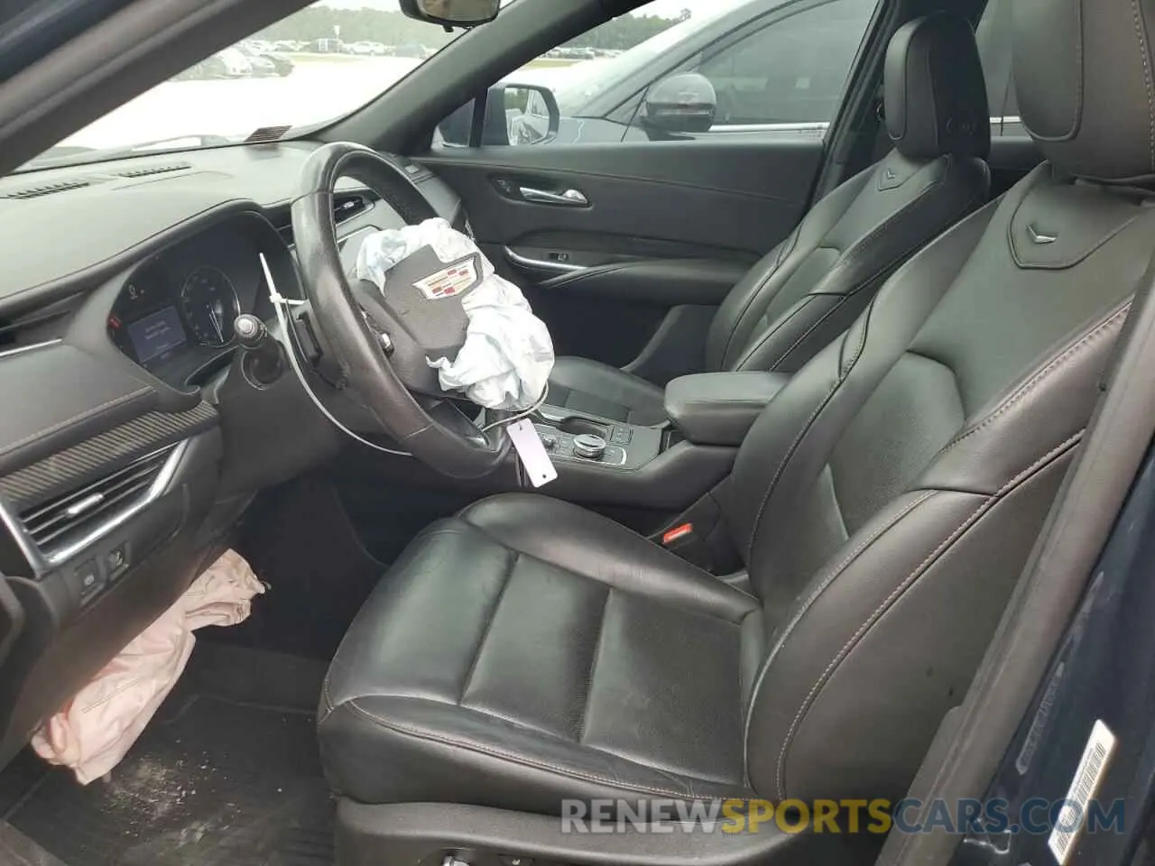 7 Фотография поврежденного автомобиля 1GYFZER40LF012664 CADILLAC XT4 2020