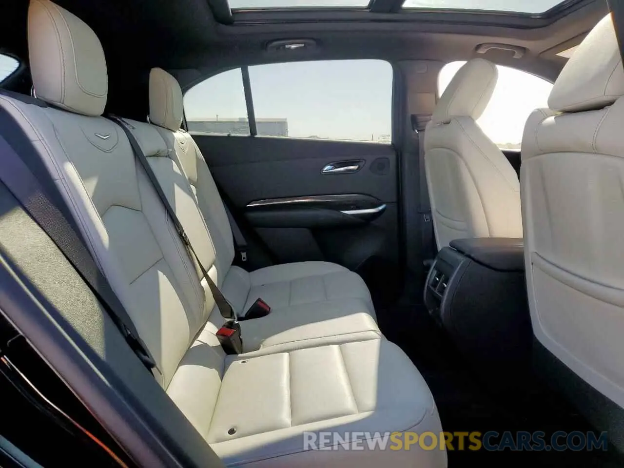 11 Photograph of a damaged car 1GYFZER40LF141634 CADILLAC XT4 2020