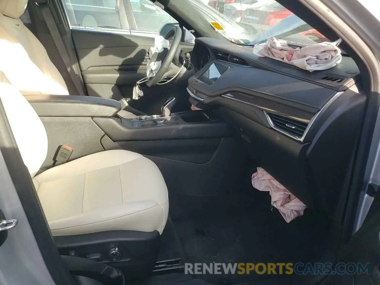 7 Photograph of a damaged car 1GYFZER48LF069887 CADILLAC XT4 2020