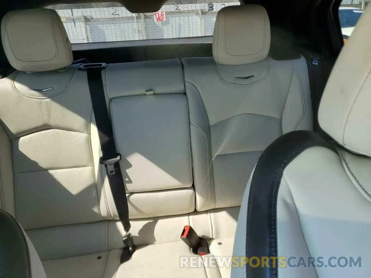 10 Фотография поврежденного автомобиля 1GYFZER49LF142149 CADILLAC XT4 2020