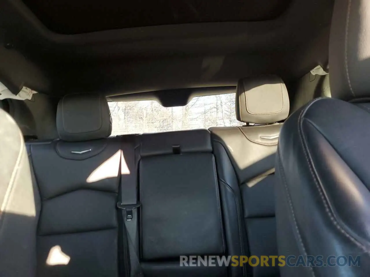 10 Фотография поврежденного автомобиля 1GYFZFR45LF071151 CADILLAC XT4 2020