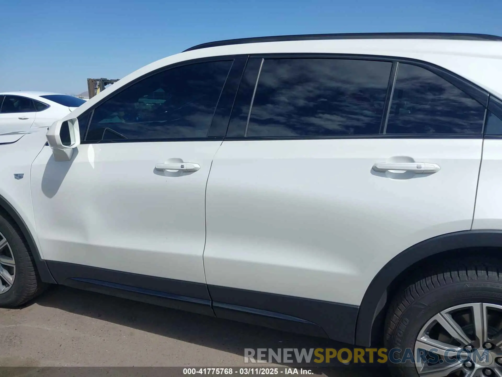 14 Photograph of a damaged car 1GYFZFR48LF122917 CADILLAC XT4 2020