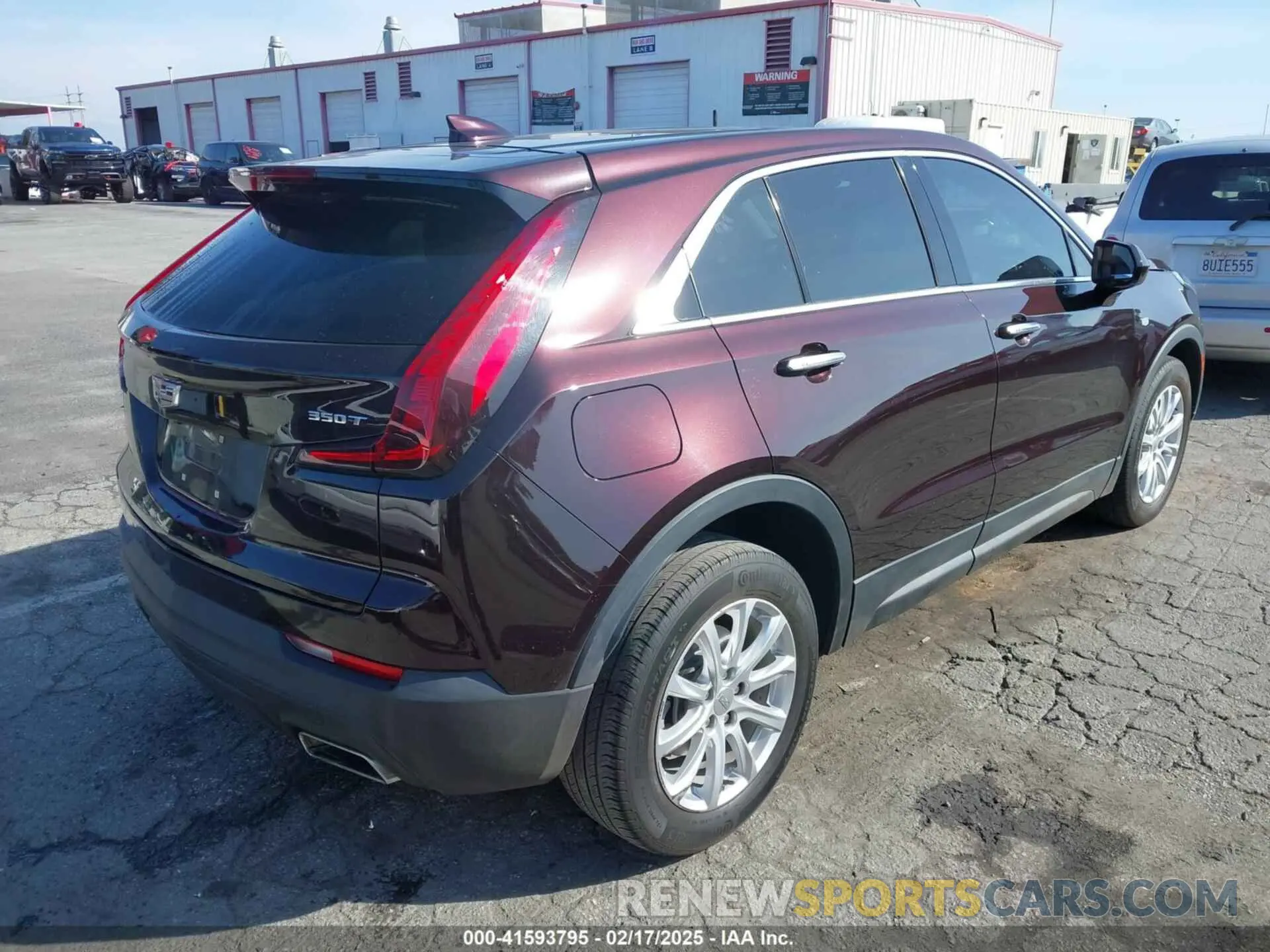 4 Фотография поврежденного автомобиля 1GYAZAR43MF043816 CADILLAC XT4 2021