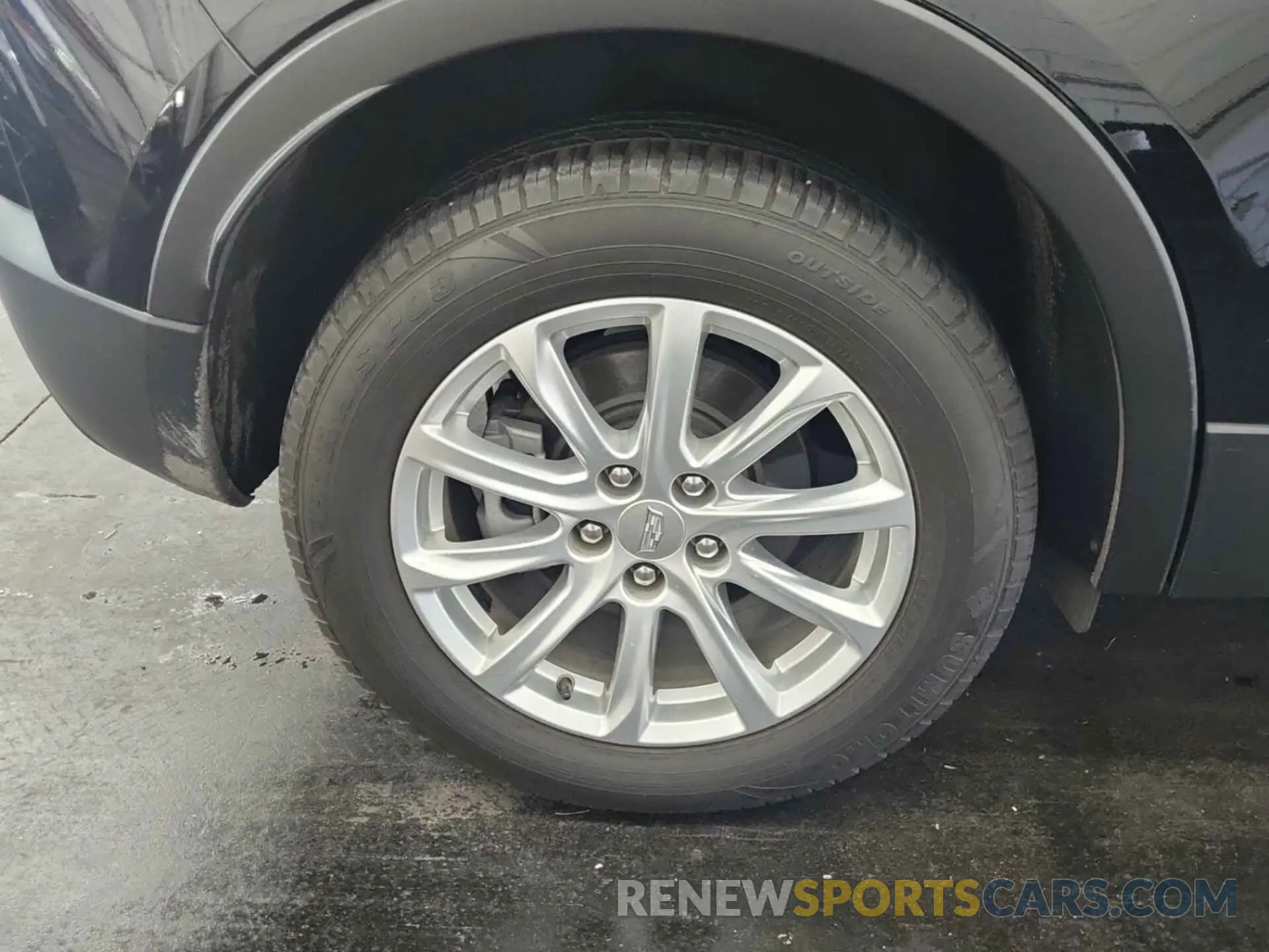 21 Photograph of a damaged car 1GYAZAR43MF080090 CADILLAC XT4 2021