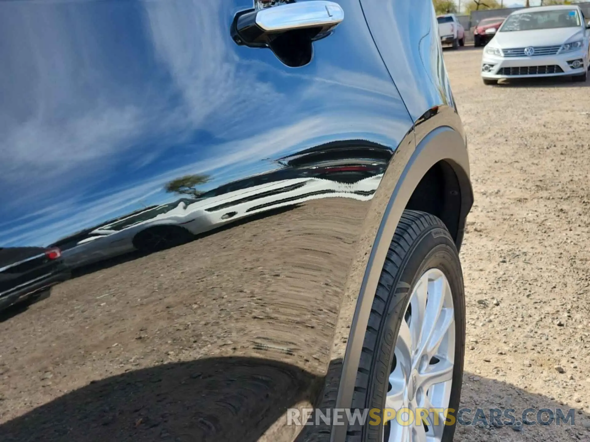 8 Photograph of a damaged car 1GYAZAR43MF080090 CADILLAC XT4 2021