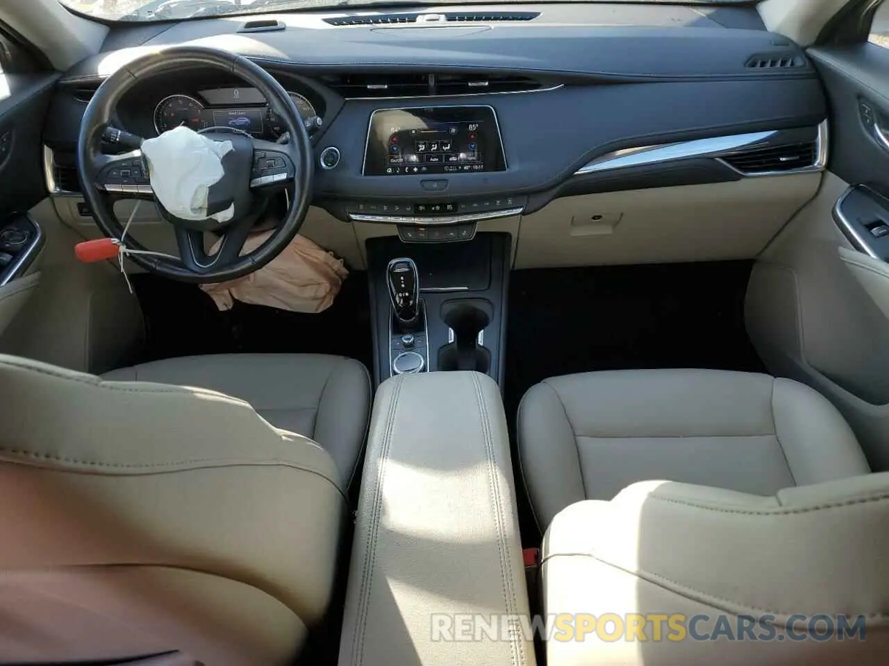 8 Фотография поврежденного автомобиля 1GYFZBR41MF003391 CADILLAC XT4 2021