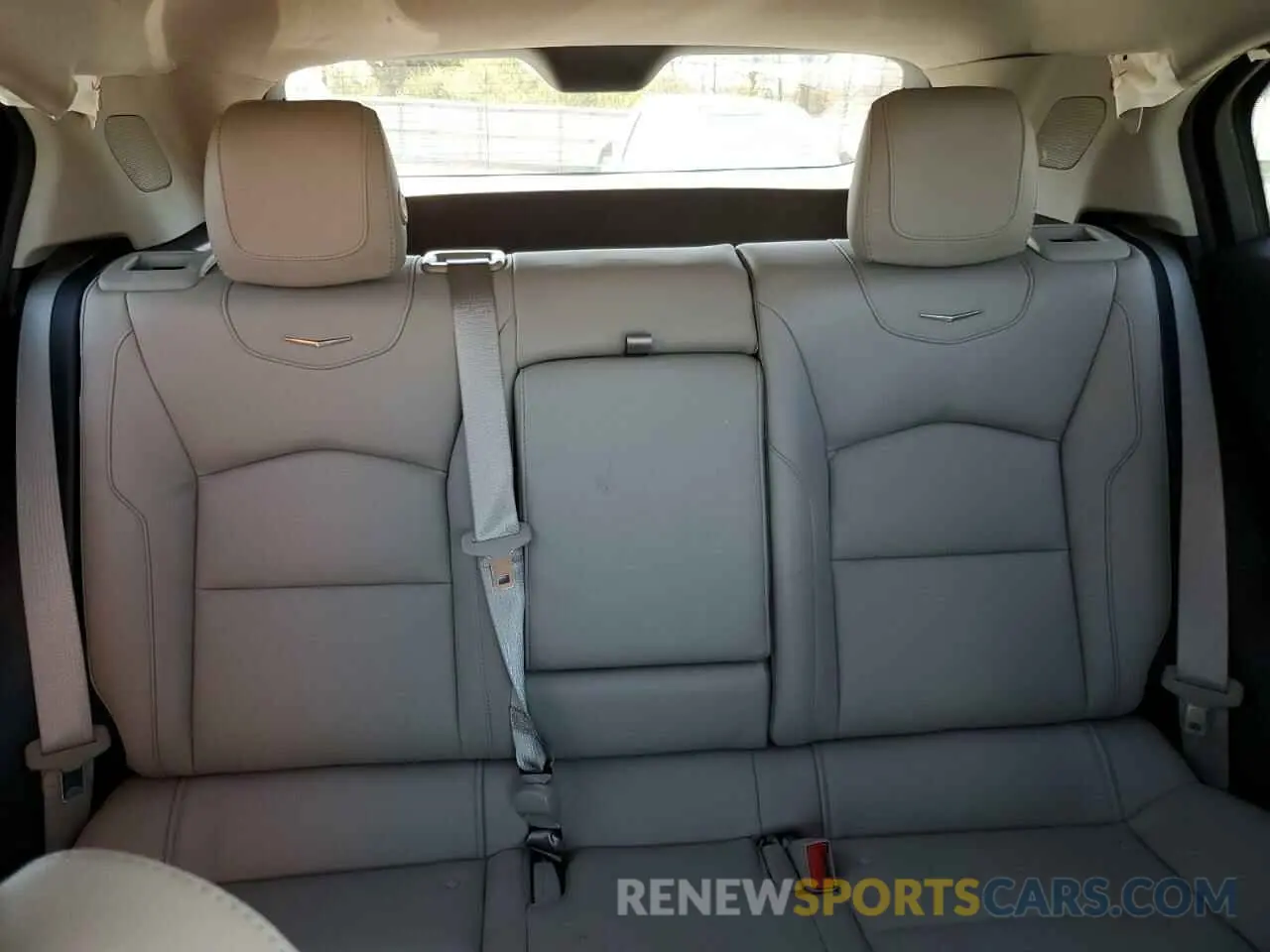 10 Photograph of a damaged car 1GYFZBR47MF022799 CADILLAC XT4 2021