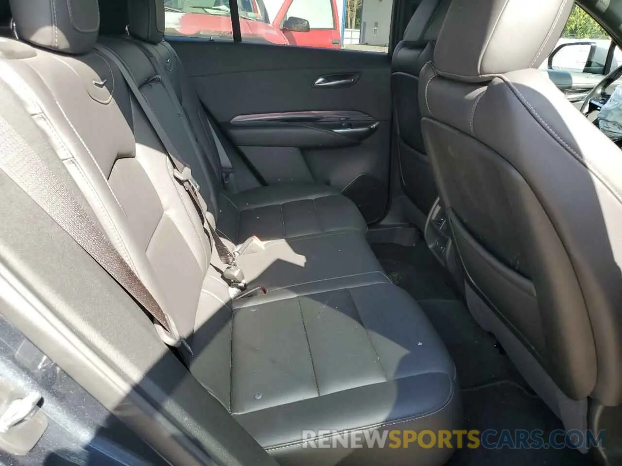 11 Photograph of a damaged car 1GYFZBR48MF034573 CADILLAC XT4 2021