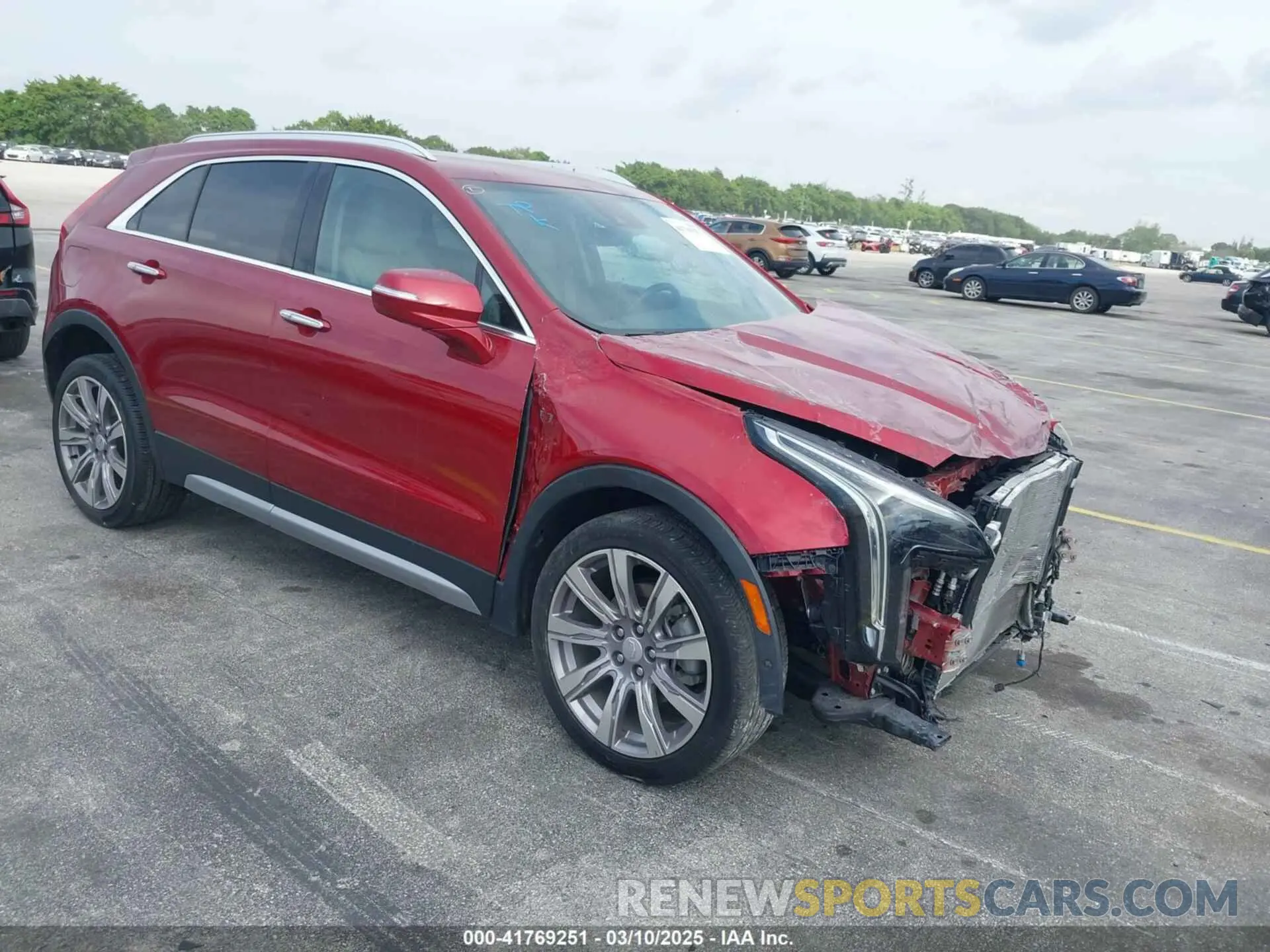 1 Фотография поврежденного автомобиля 1GYFZCR41MF043072 CADILLAC XT4 2021