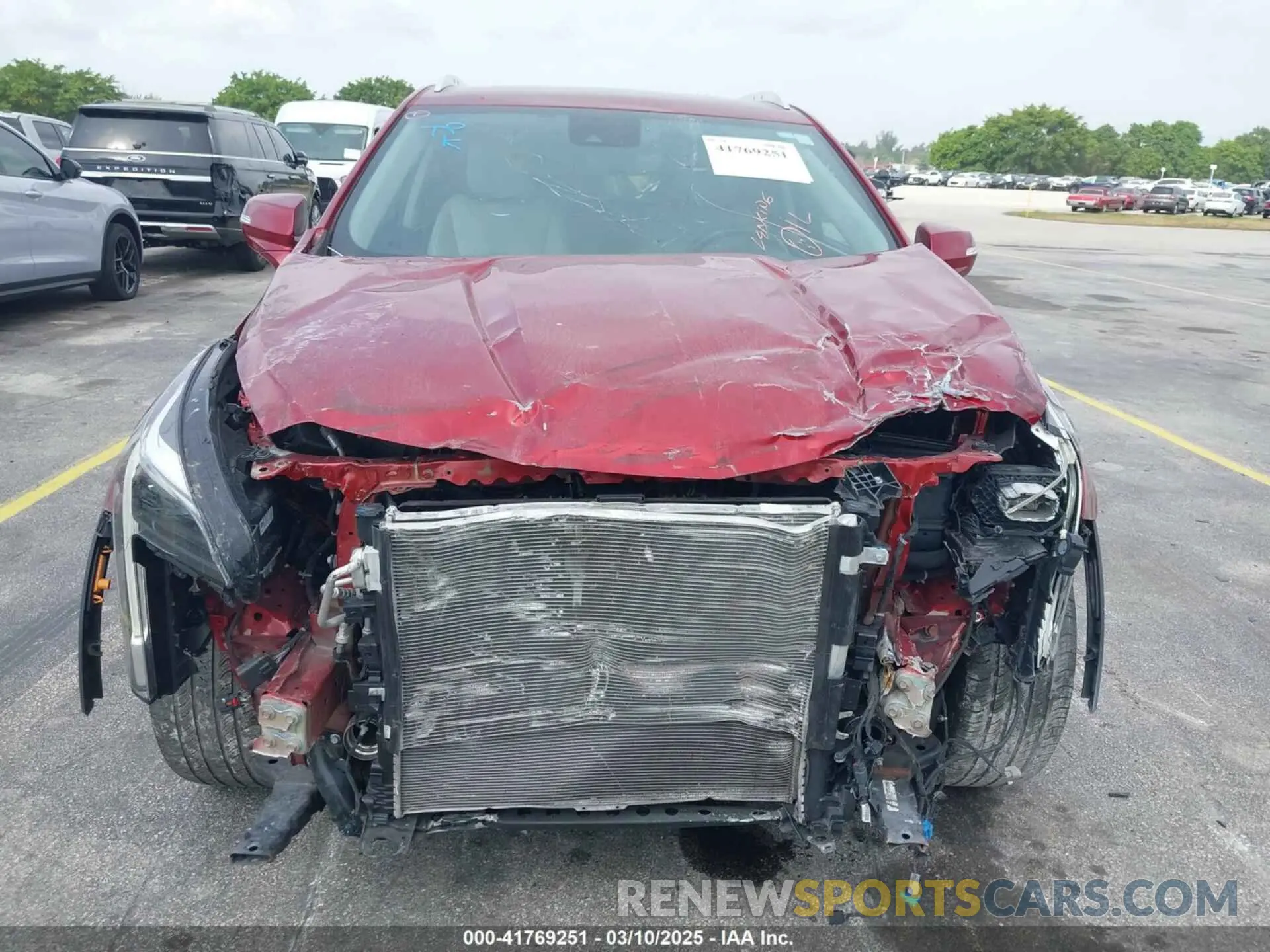 12 Фотография поврежденного автомобиля 1GYFZCR41MF043072 CADILLAC XT4 2021