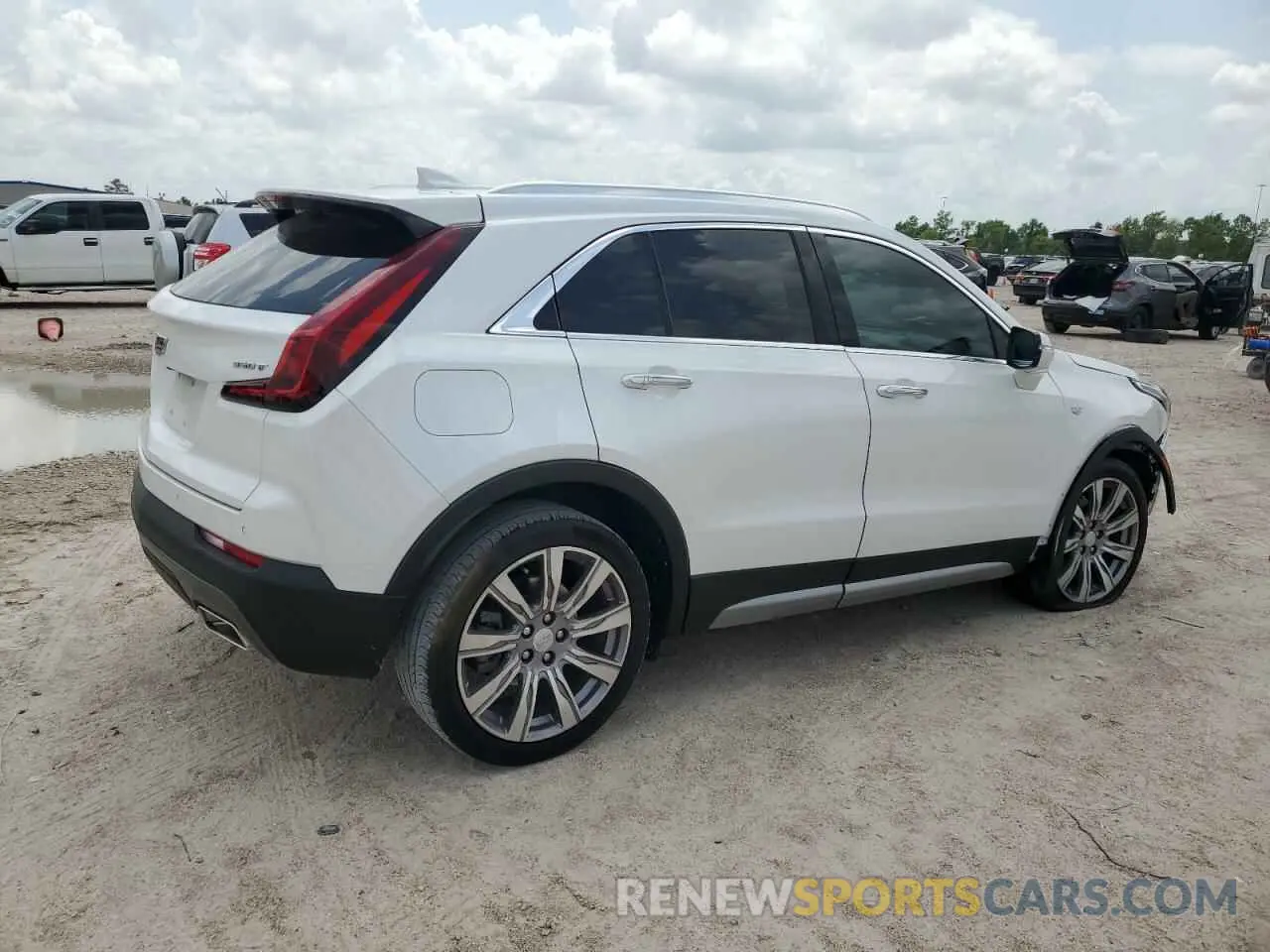 3 Фотография поврежденного автомобиля 1GYFZCR44MF080763 CADILLAC XT4 2021