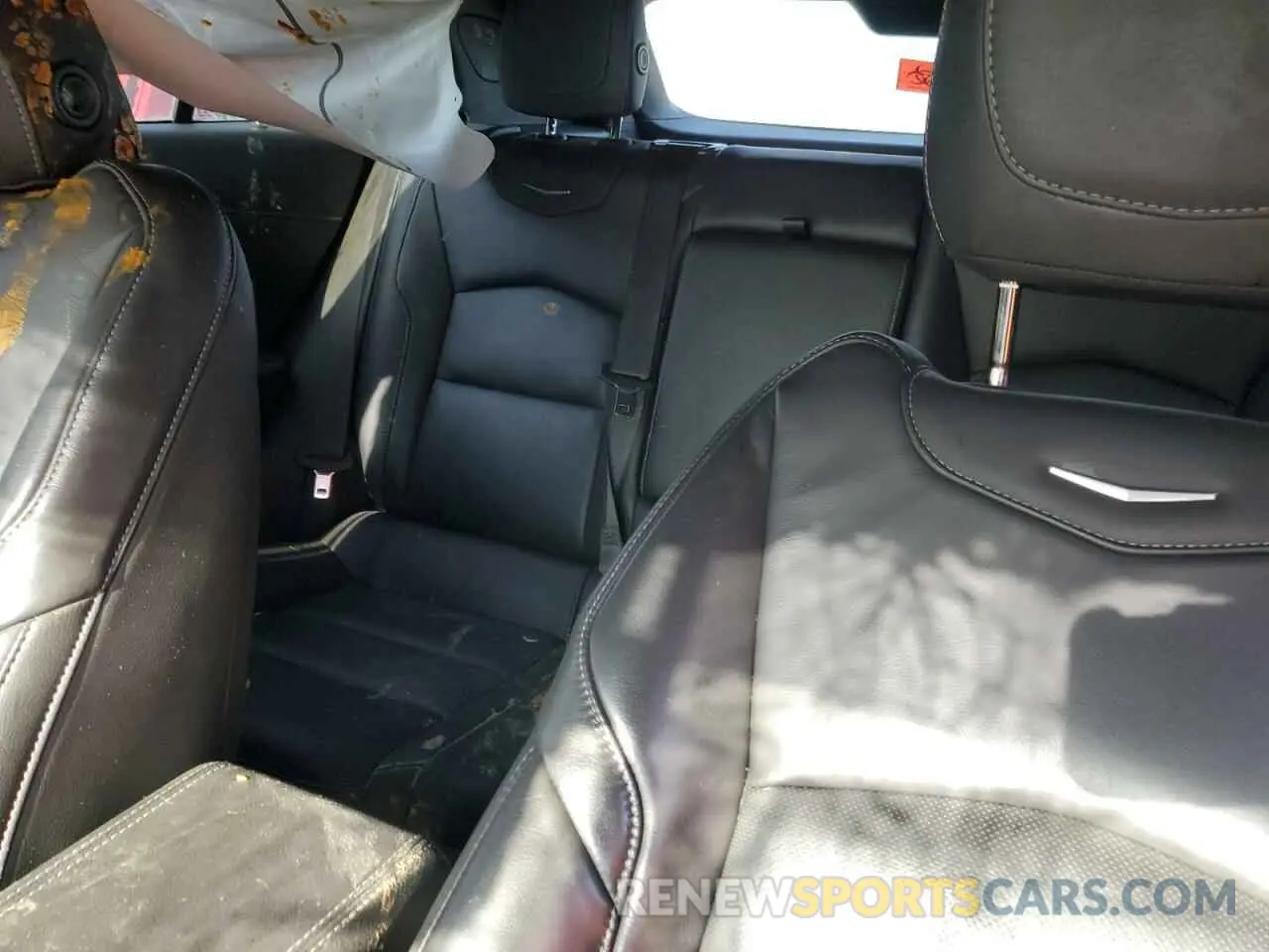10 Фотография поврежденного автомобиля 1GYFZCR45MF002654 CADILLAC XT4 2021