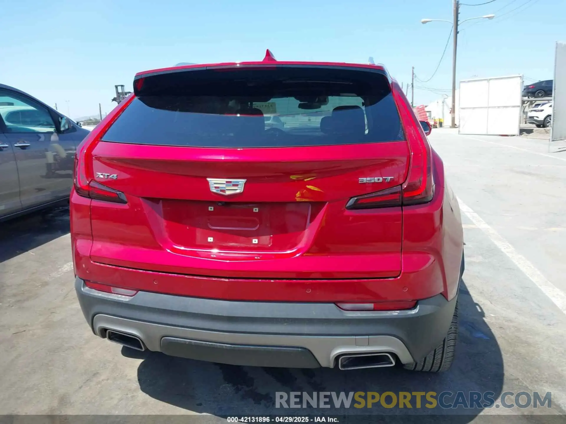 16 Фотография поврежденного автомобиля 1GYFZCR48MF004849 CADILLAC XT4 2021