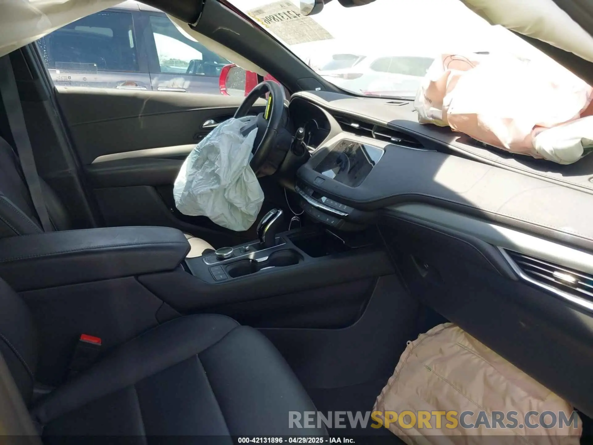 5 Фотография поврежденного автомобиля 1GYFZCR48MF004849 CADILLAC XT4 2021