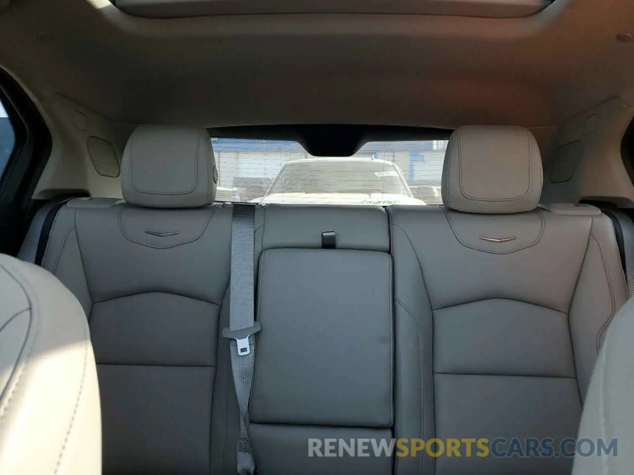 10 Фотография поврежденного автомобиля 1GYFZDR43MF016770 CADILLAC XT4 2021