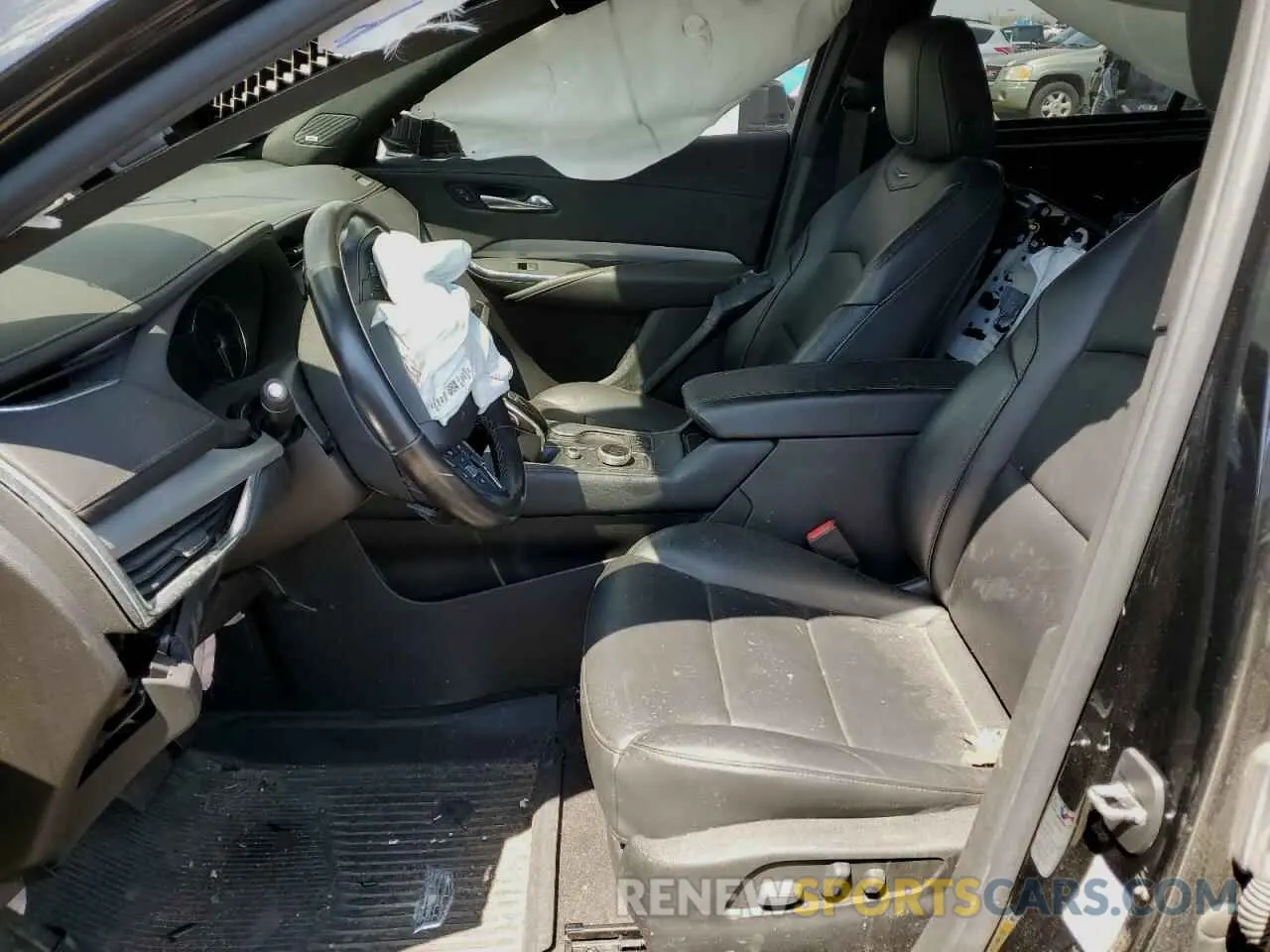 7 Photograph of a damaged car 1GYFZDR48MF081095 CADILLAC XT4 2021