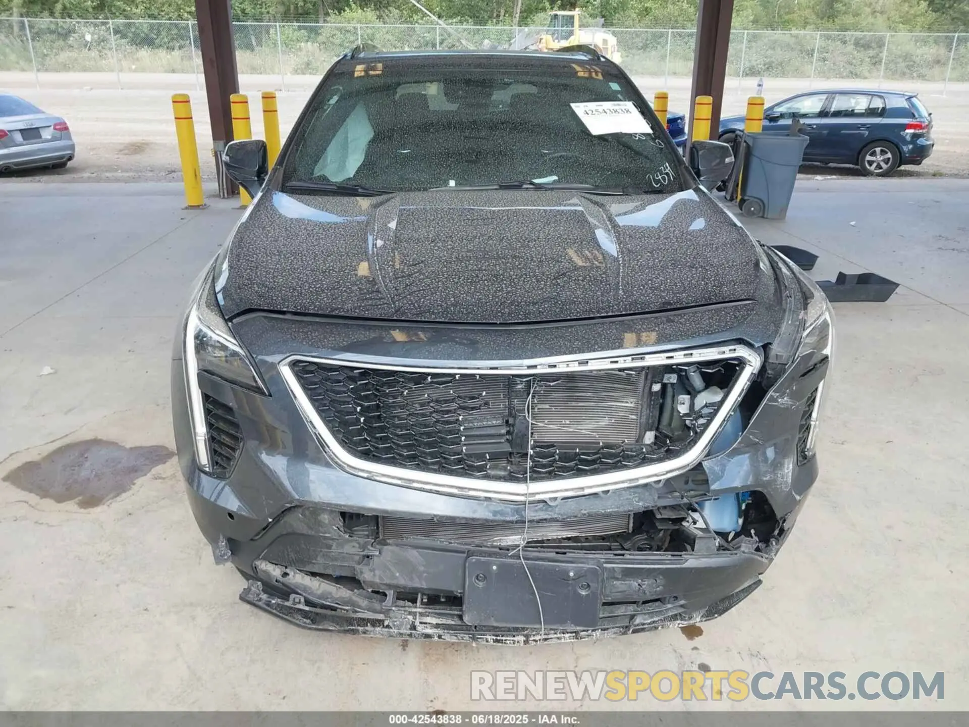 12 Photograph of a damaged car 1GYFZFR40MF032839 CADILLAC XT4 2021
